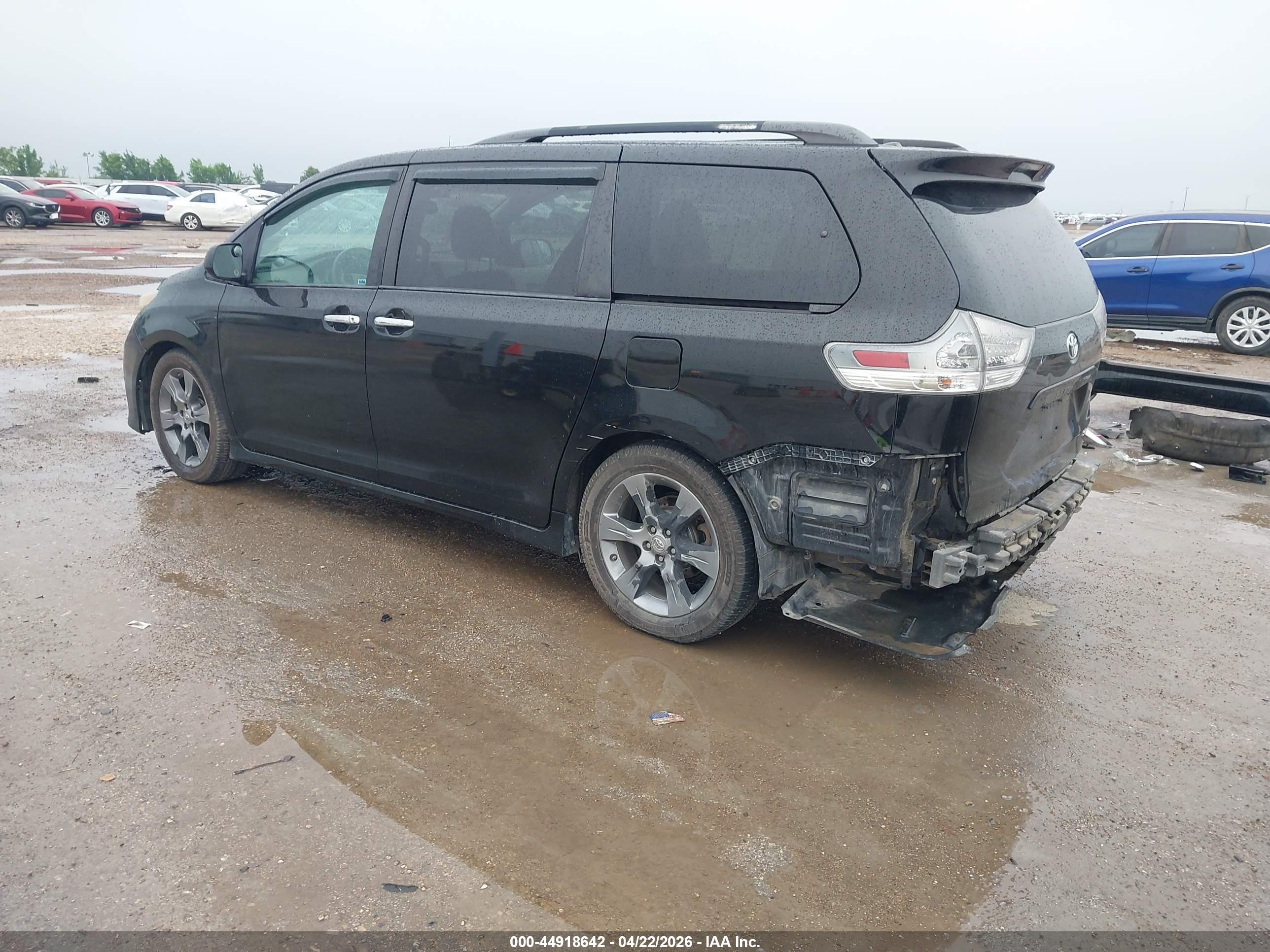 2014 Toyota Sienna Se 8 Passenger Black vin: 5TDXK3DC5ES433946