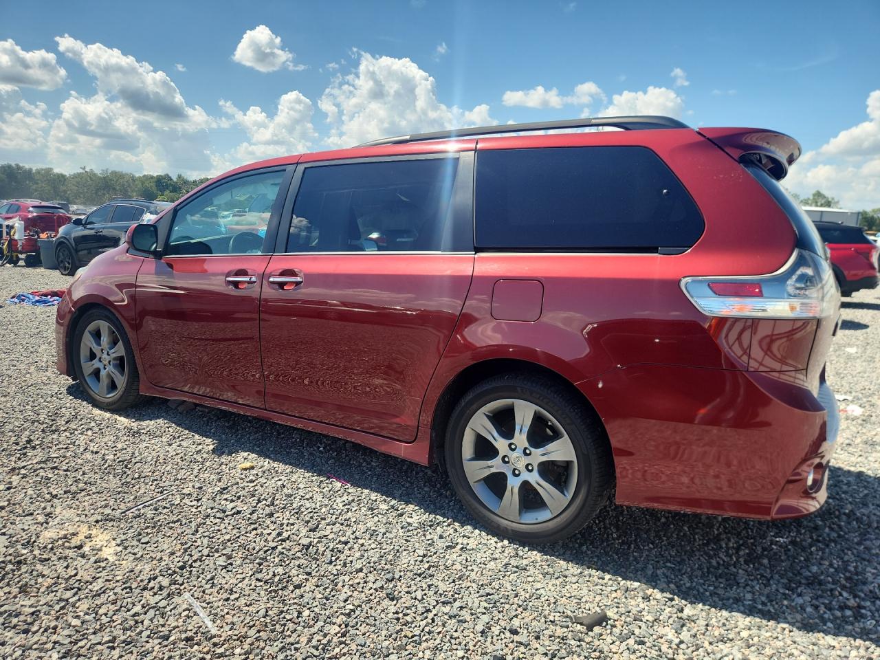 2015 Toyota Sienna Burgundy vin: 5TDXK3DC5FS538827
