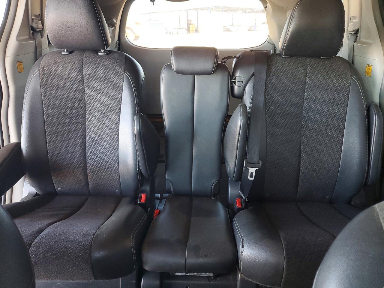 2012 Toyota Sienna Sport Gray vin: 5TDXK3DC6CS195389