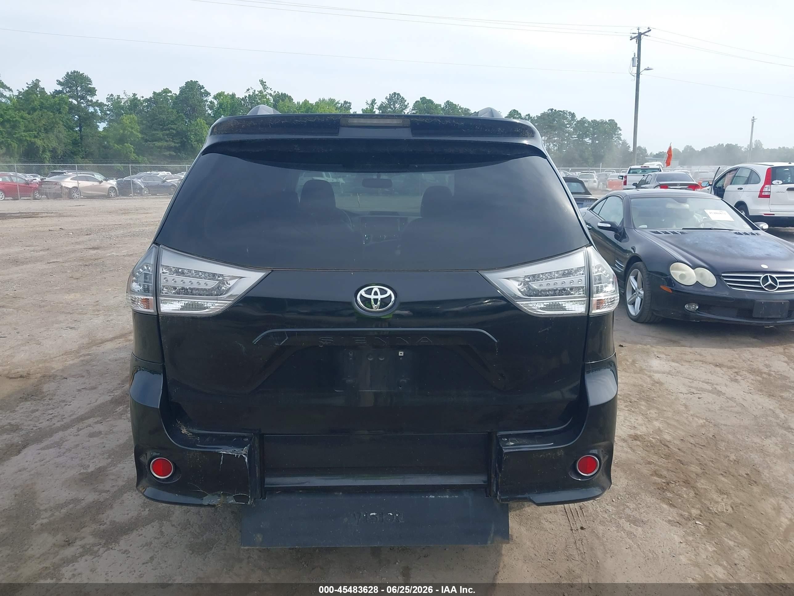 2014 Toyota Sienna Sport Black vin: 5TDXK3DC6ES422714