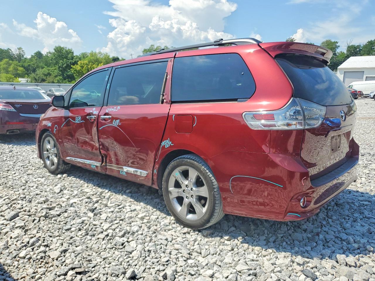 2014 Toyota Sienna Se Premium Red vin: 5TDXK3DC6ES442686