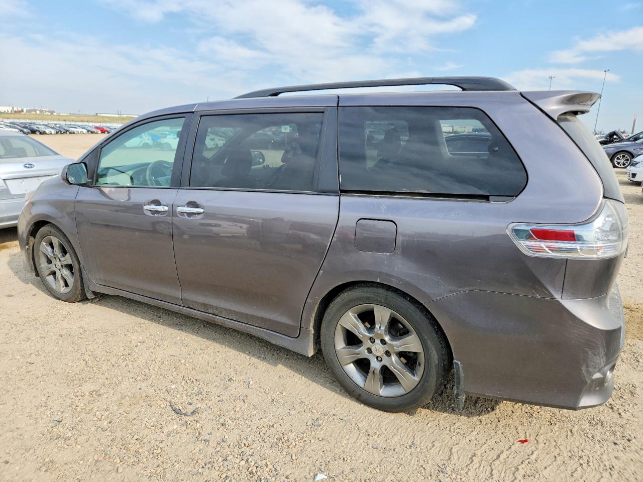 2014 Toyota Sienna Sport Серый vin: 5TDXK3DC6ES471590