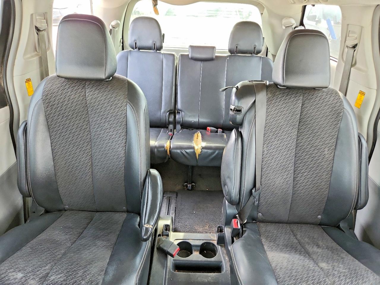 2014 Toyota Sienna Sport Серый vin: 5TDXK3DC6ES471590