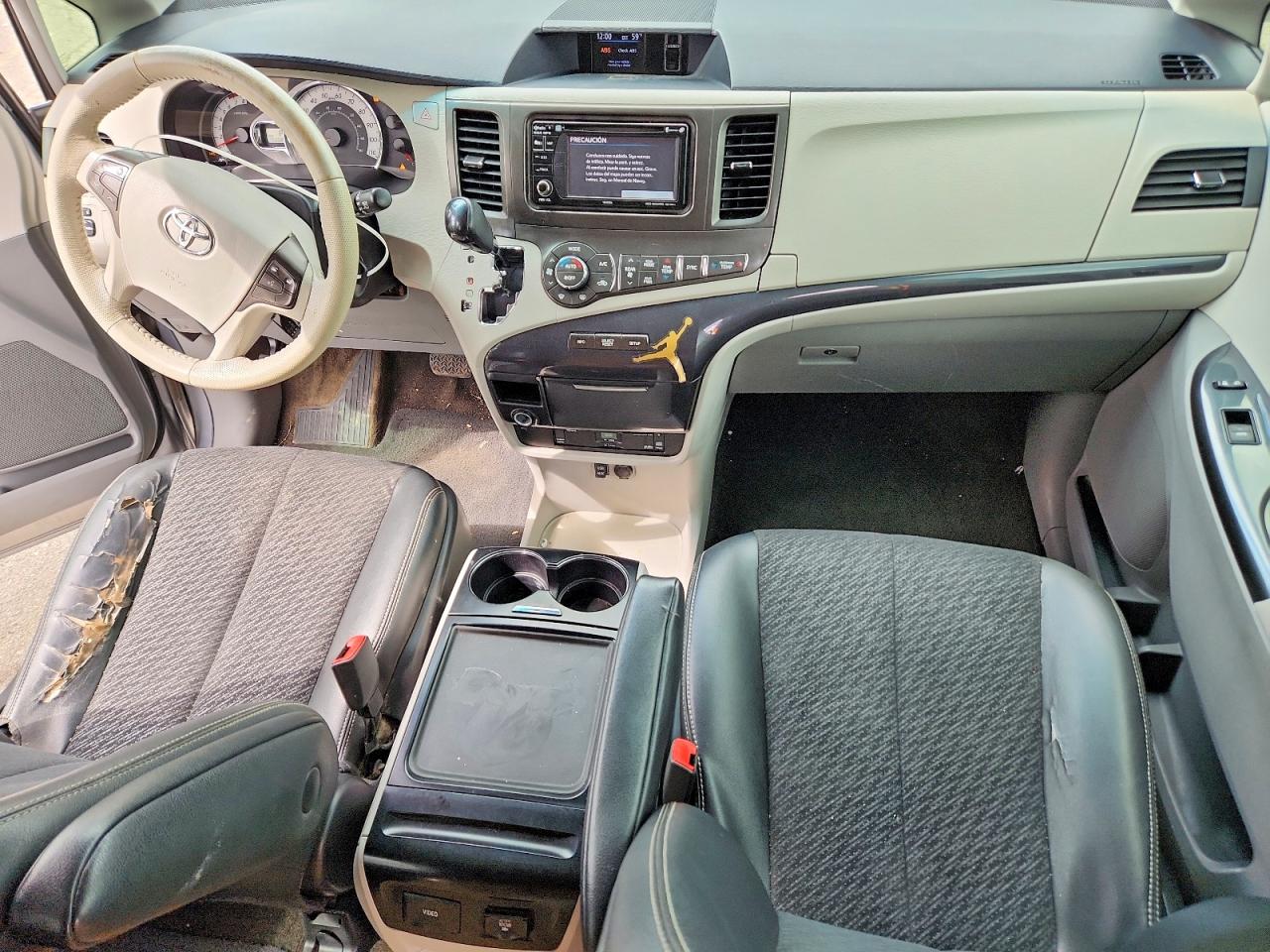 2014 Toyota Sienna Sport Silver vin: 5TDXK3DC6ES502773