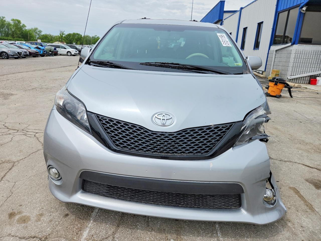 2014 Toyota Sienna Sport Silver vin: 5TDXK3DC6ES502773