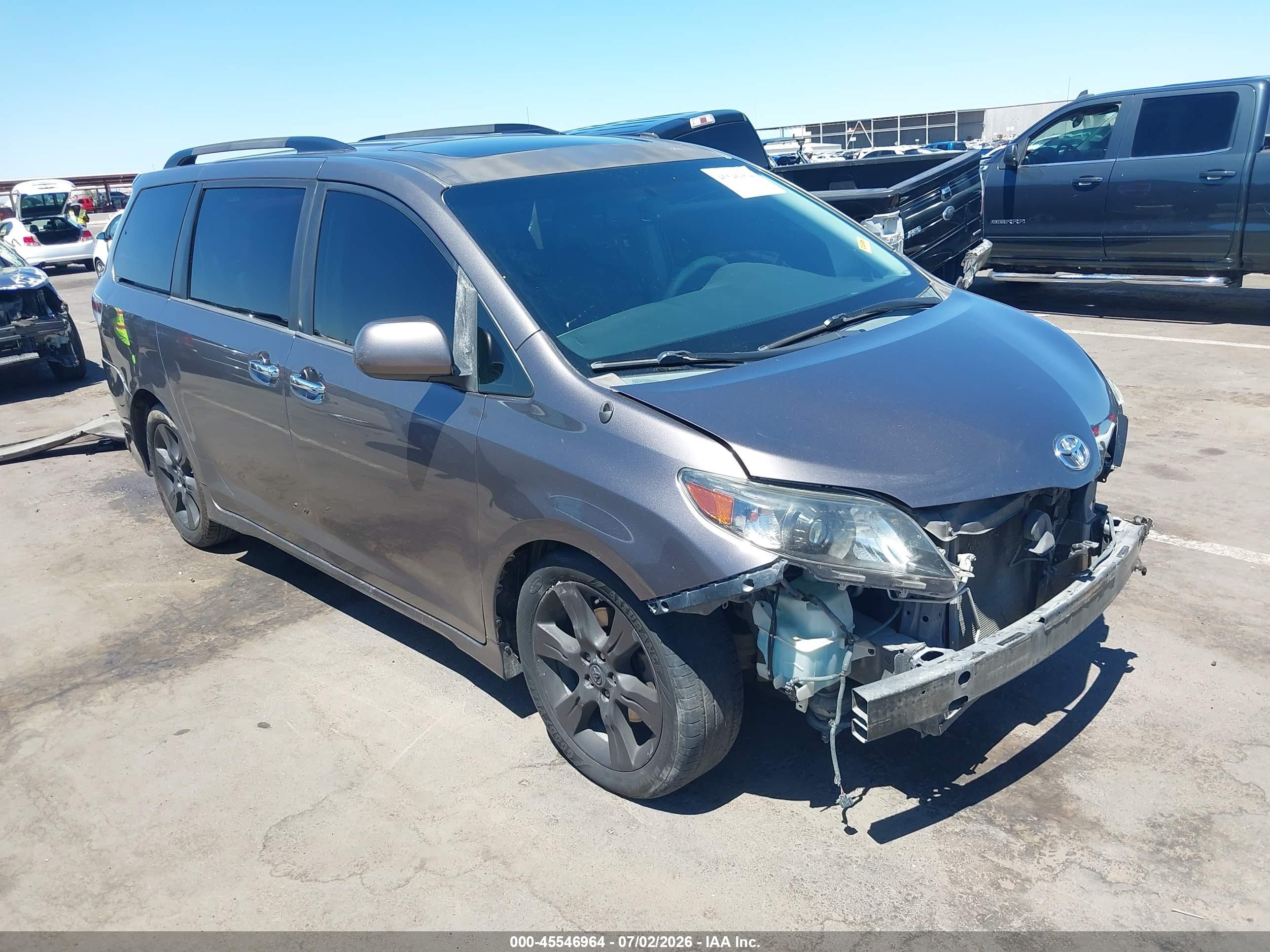 2014 Toyota Sienna Se 8 Passenger Gray vin: 5TDXK3DC6ES519816