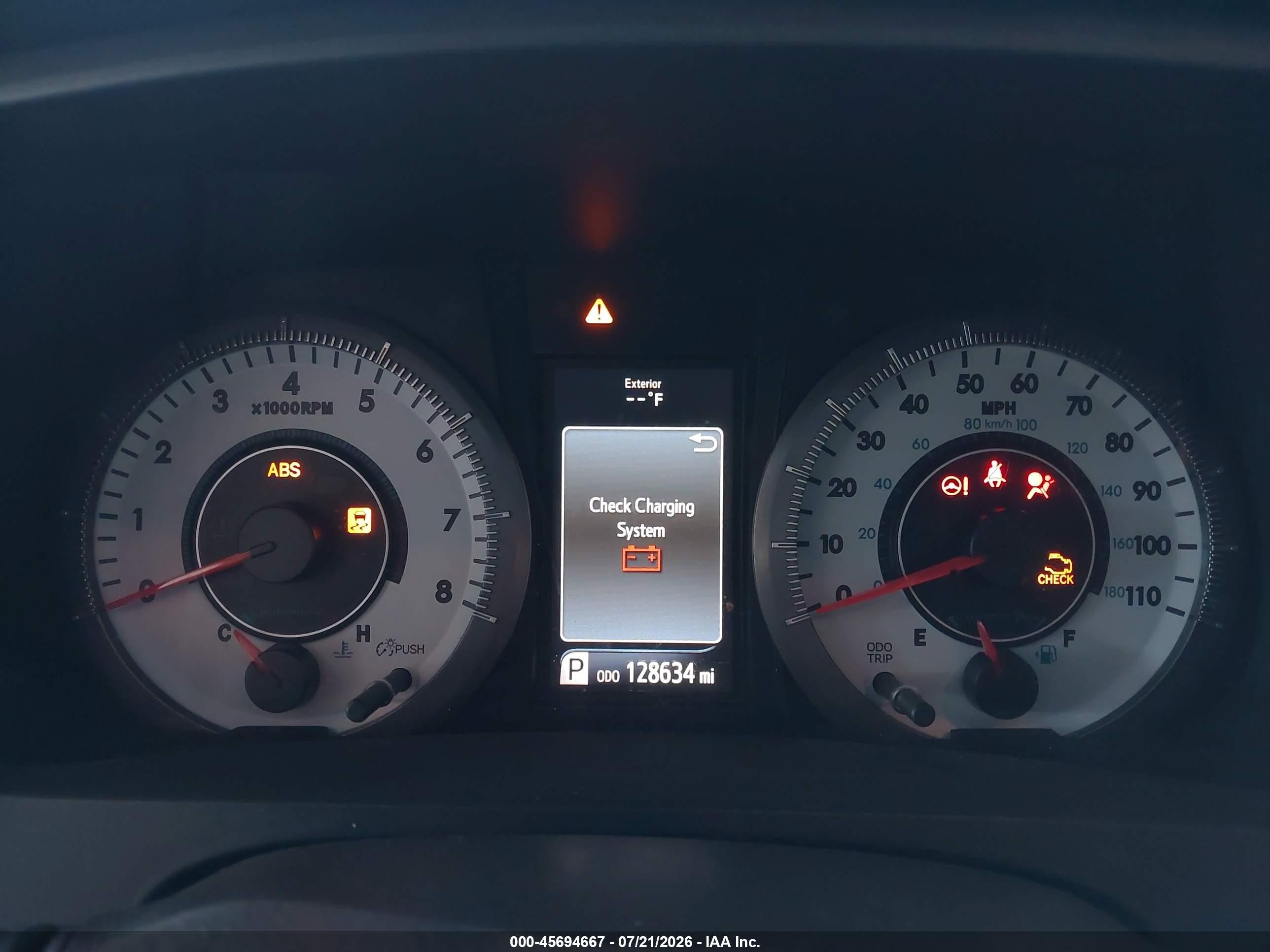 2015 Toyota Sienna Se Premium 8 Passenger Белый vin: 5TDXK3DC6FS586790