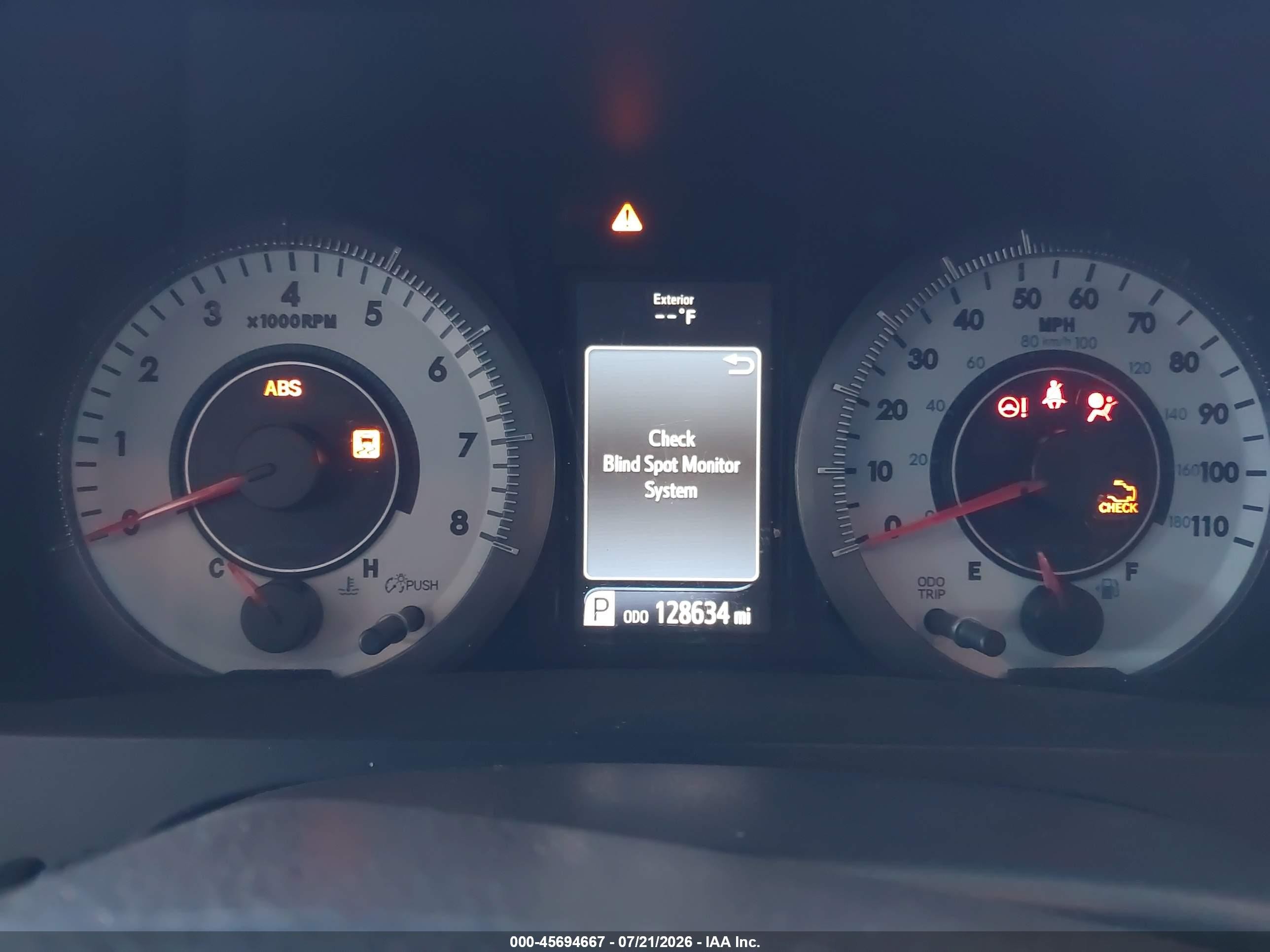 2015 Toyota Sienna Se Premium 8 Passenger Белый vin: 5TDXK3DC6FS586790
