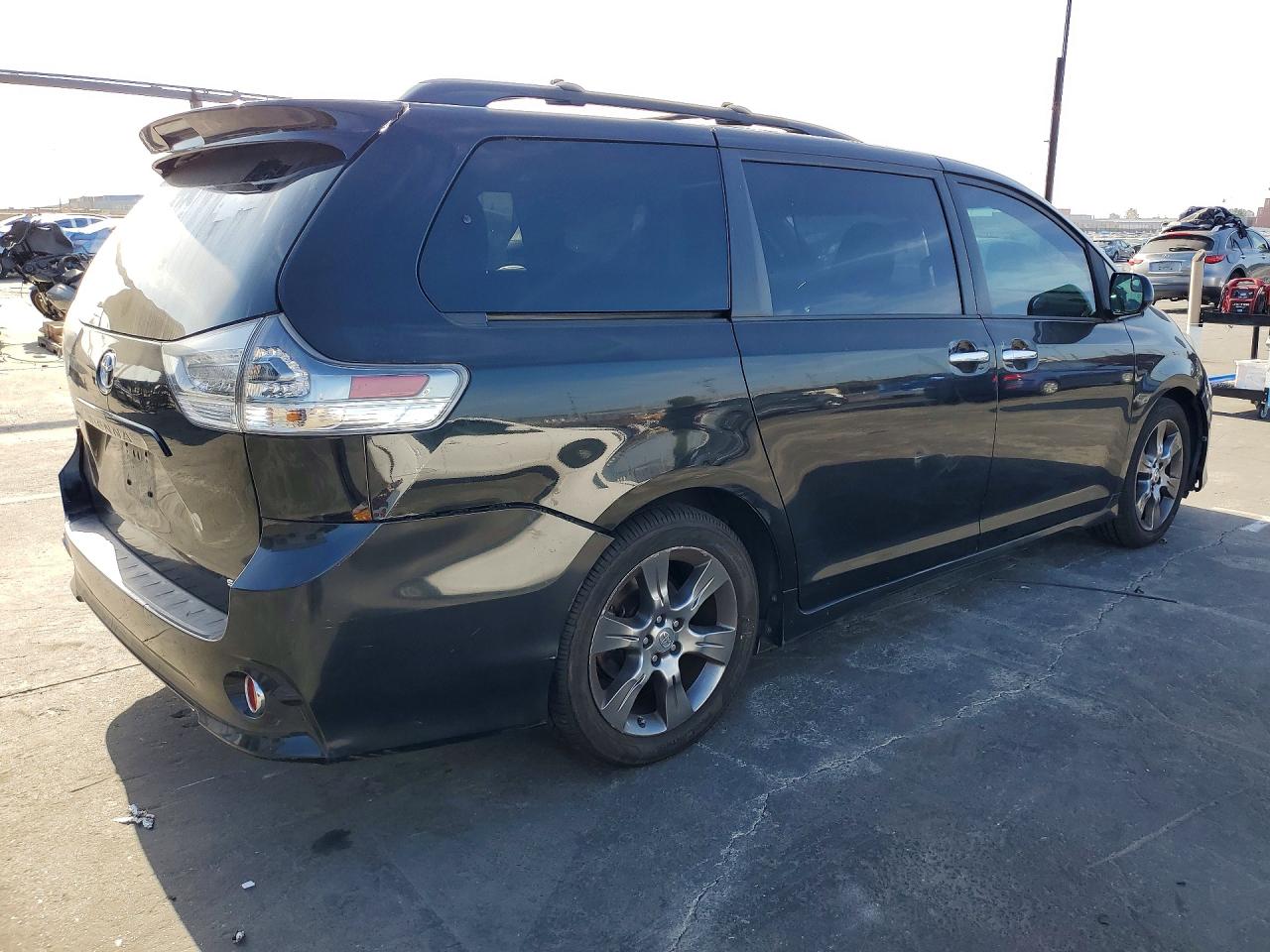 2015 Toyota Sienna Sport Black vin: 5TDXK3DC6FS601224