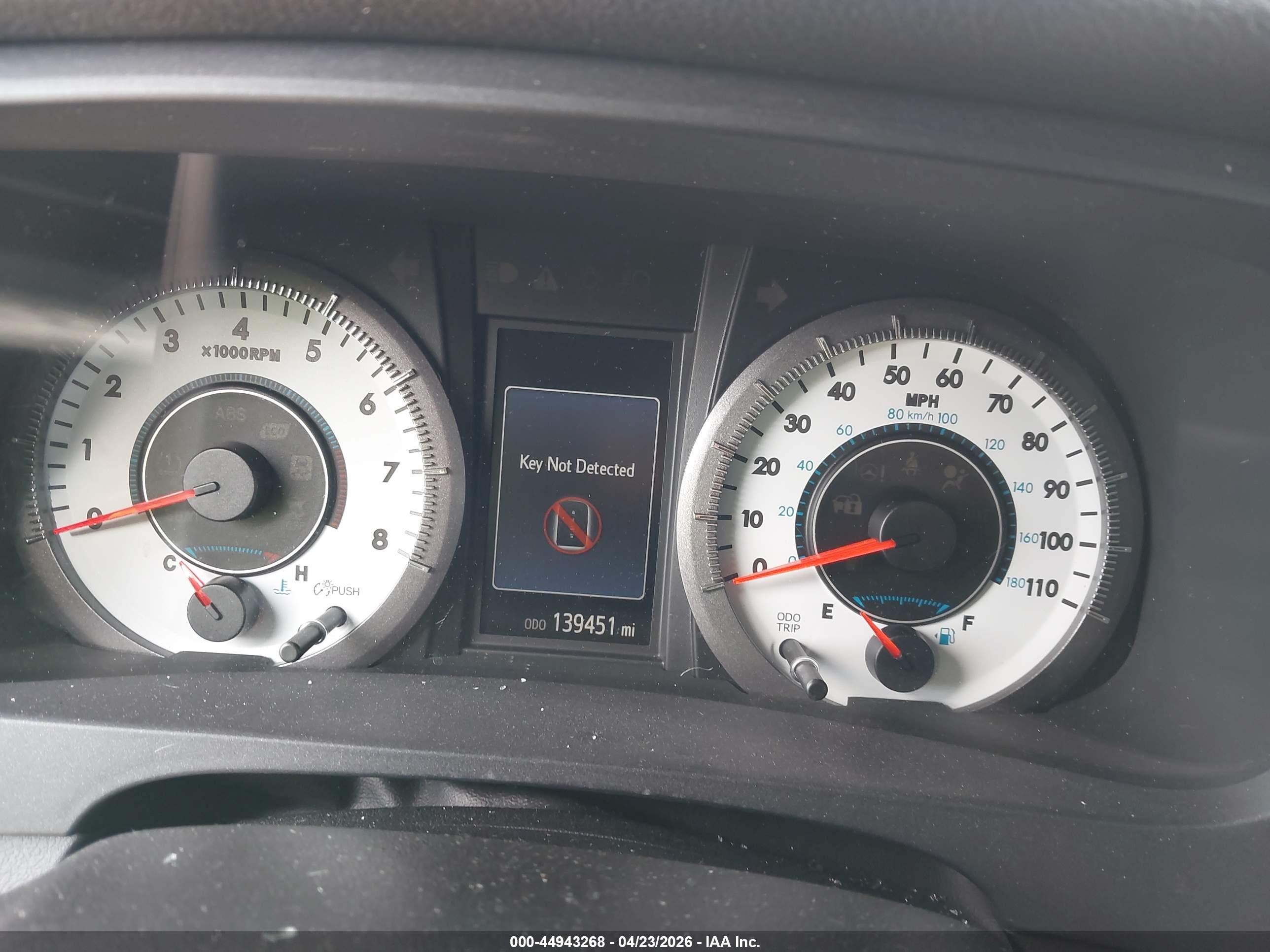 2016 Toyota Sienna Se Premium 8 Passenger Белый vin: 5TDXK3DC6GS725219
