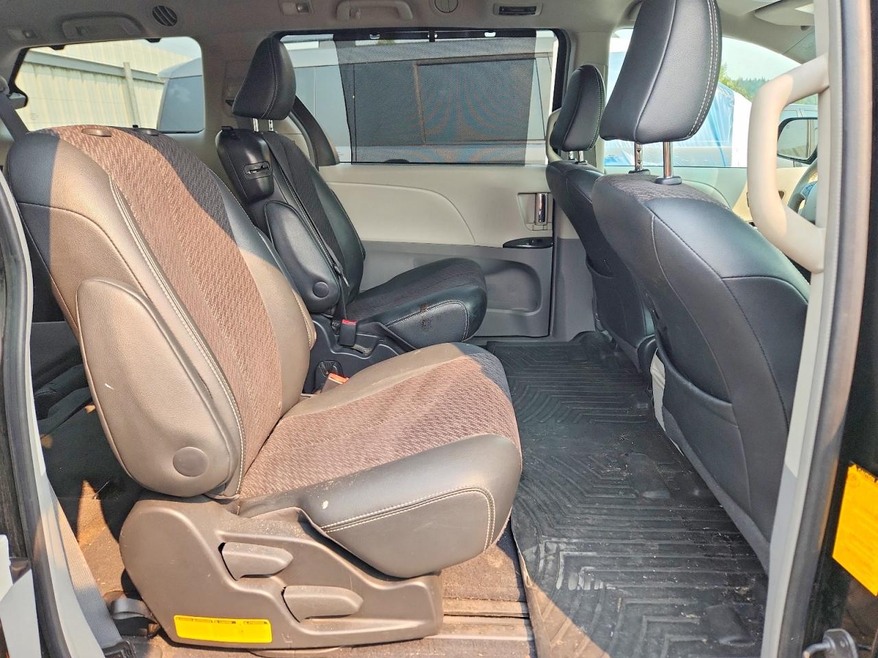 2012 Toyota Sienna Sport Black vin: 5TDXK3DC7CS218971