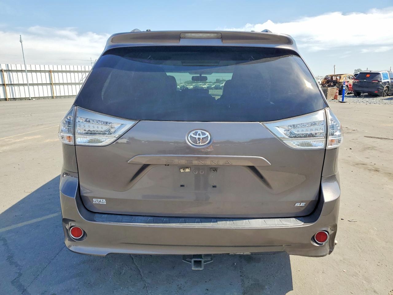 2012 Toyota Sienna Se 8-passenger Charcoal vin: 5TDXK3DC7CS221210
