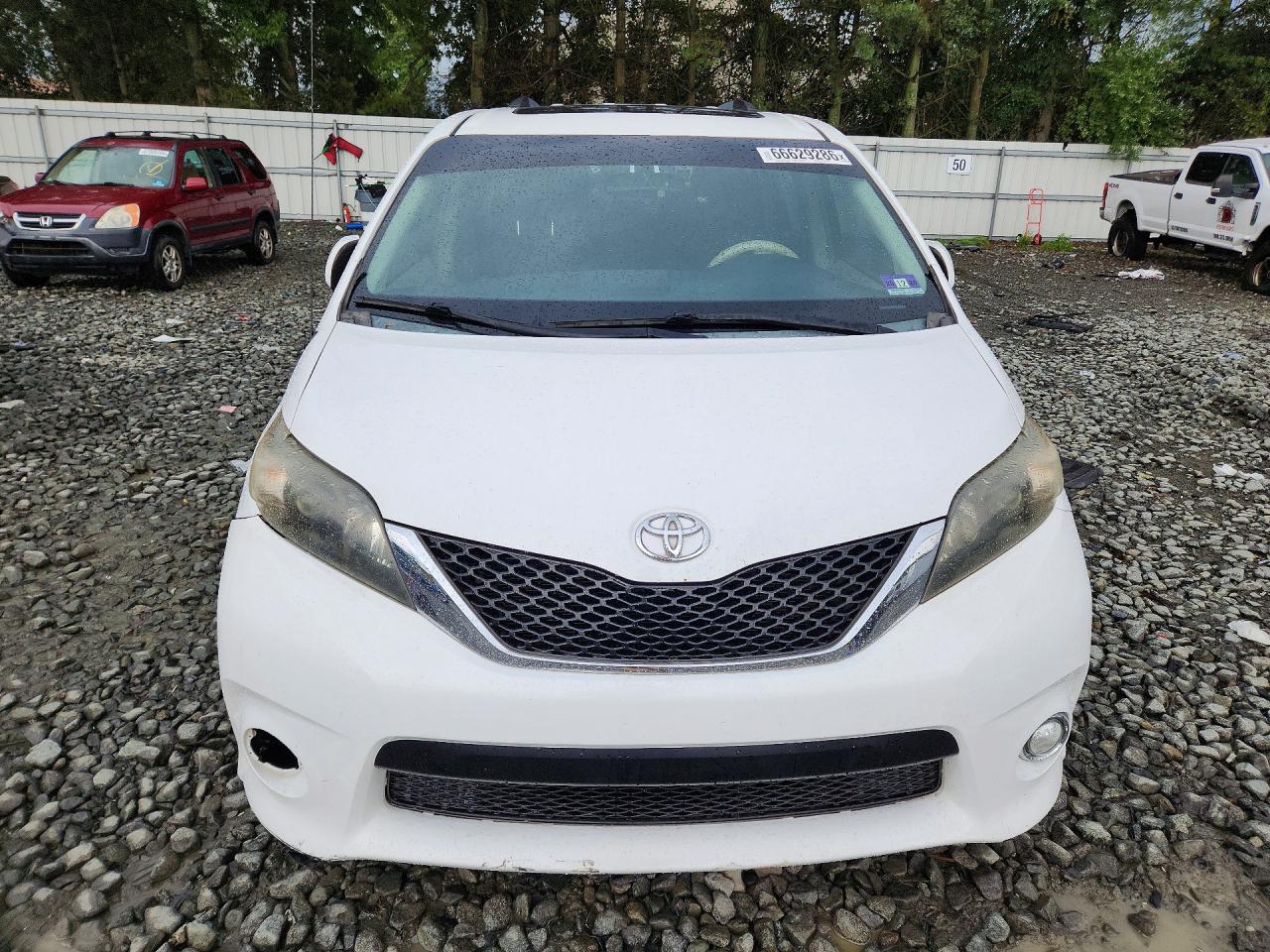 2014 Toyota Sienna Sport White vin: 5TDXK3DC7ES405579