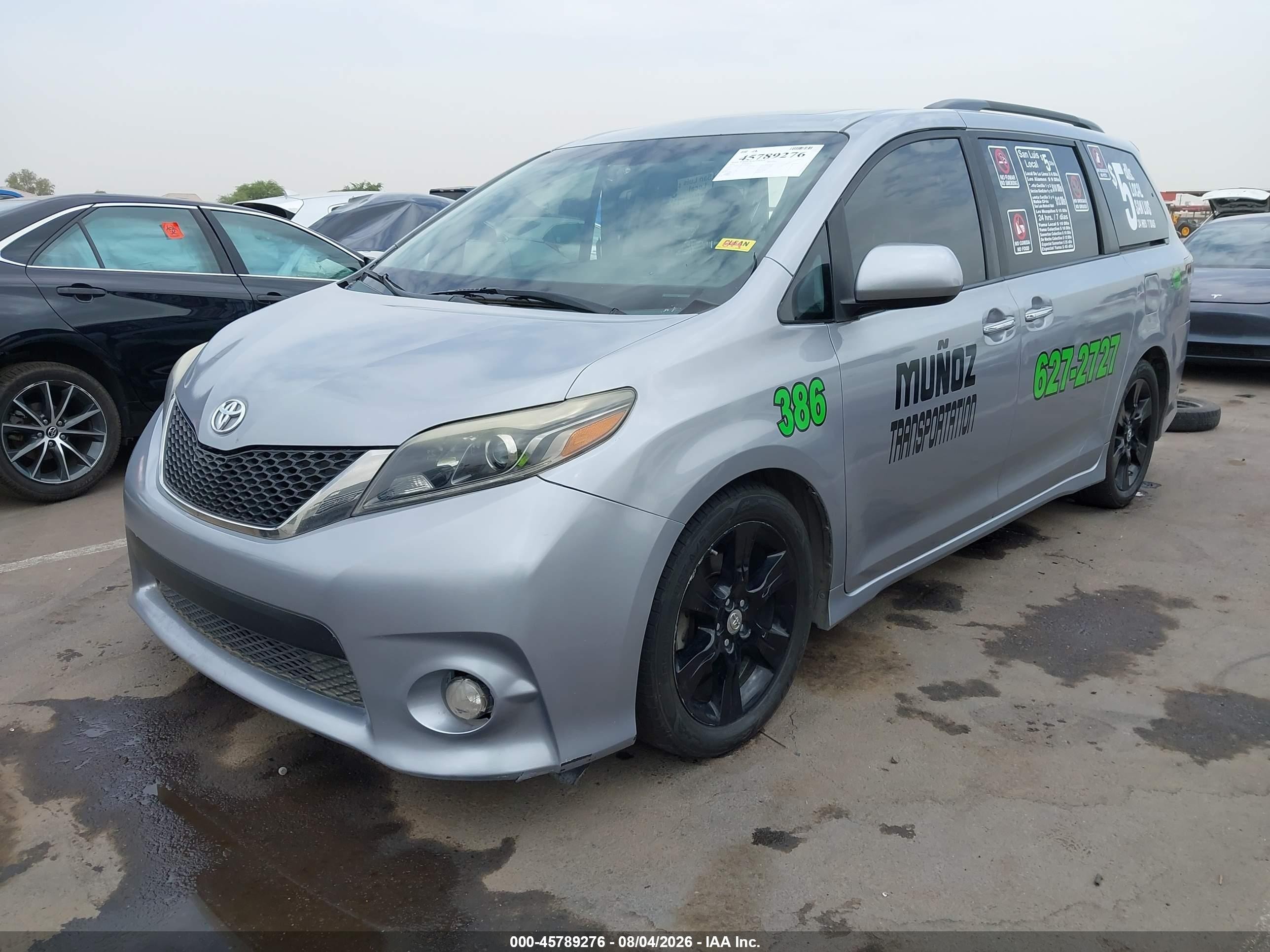 2015 Toyota Sienna Se Premium 8 Passenger Серебряный vin: 5TDXK3DC7FS528252