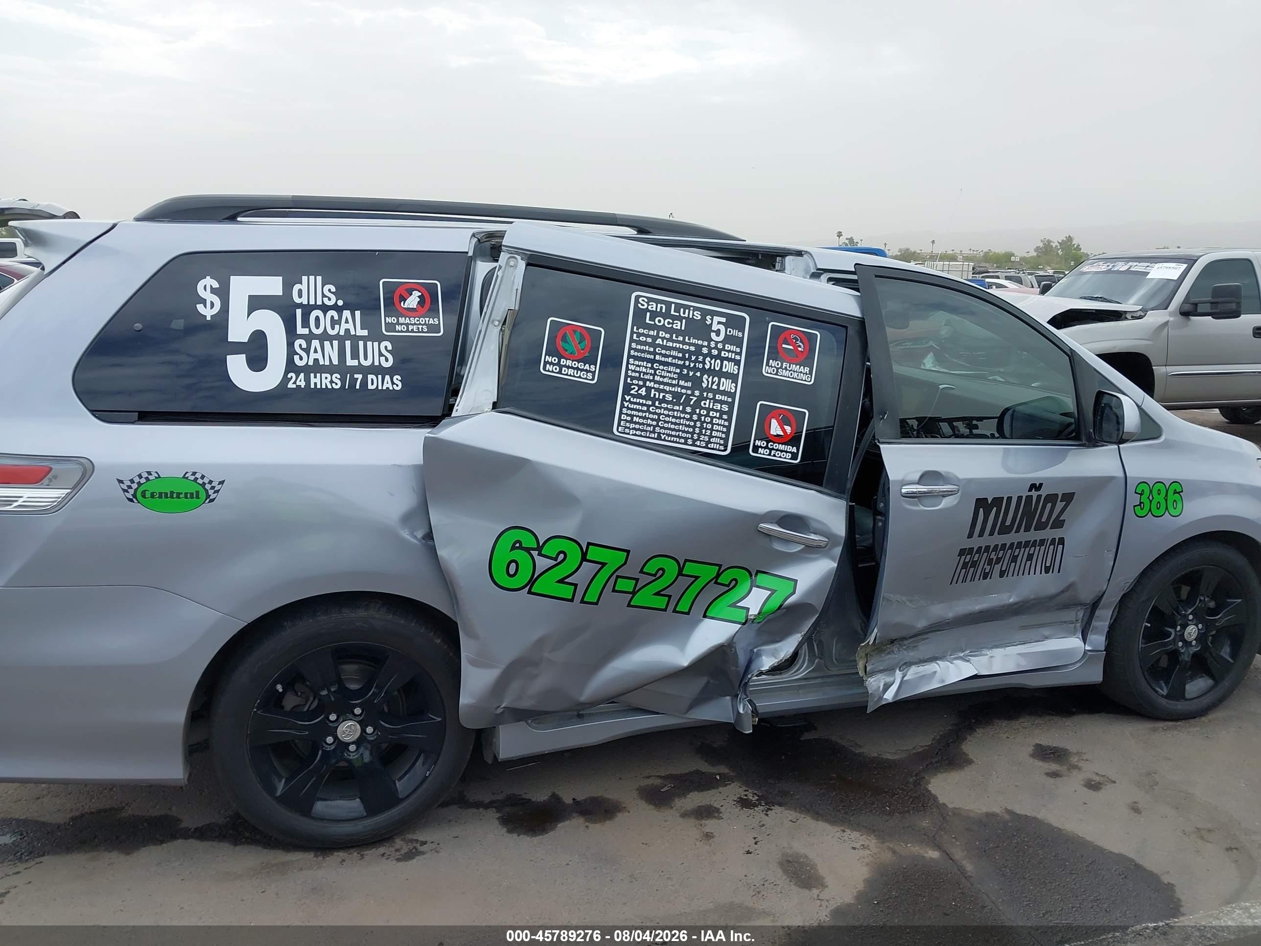 2015 Toyota Sienna Se Premium 8 Passenger Серебряный vin: 5TDXK3DC7FS528252