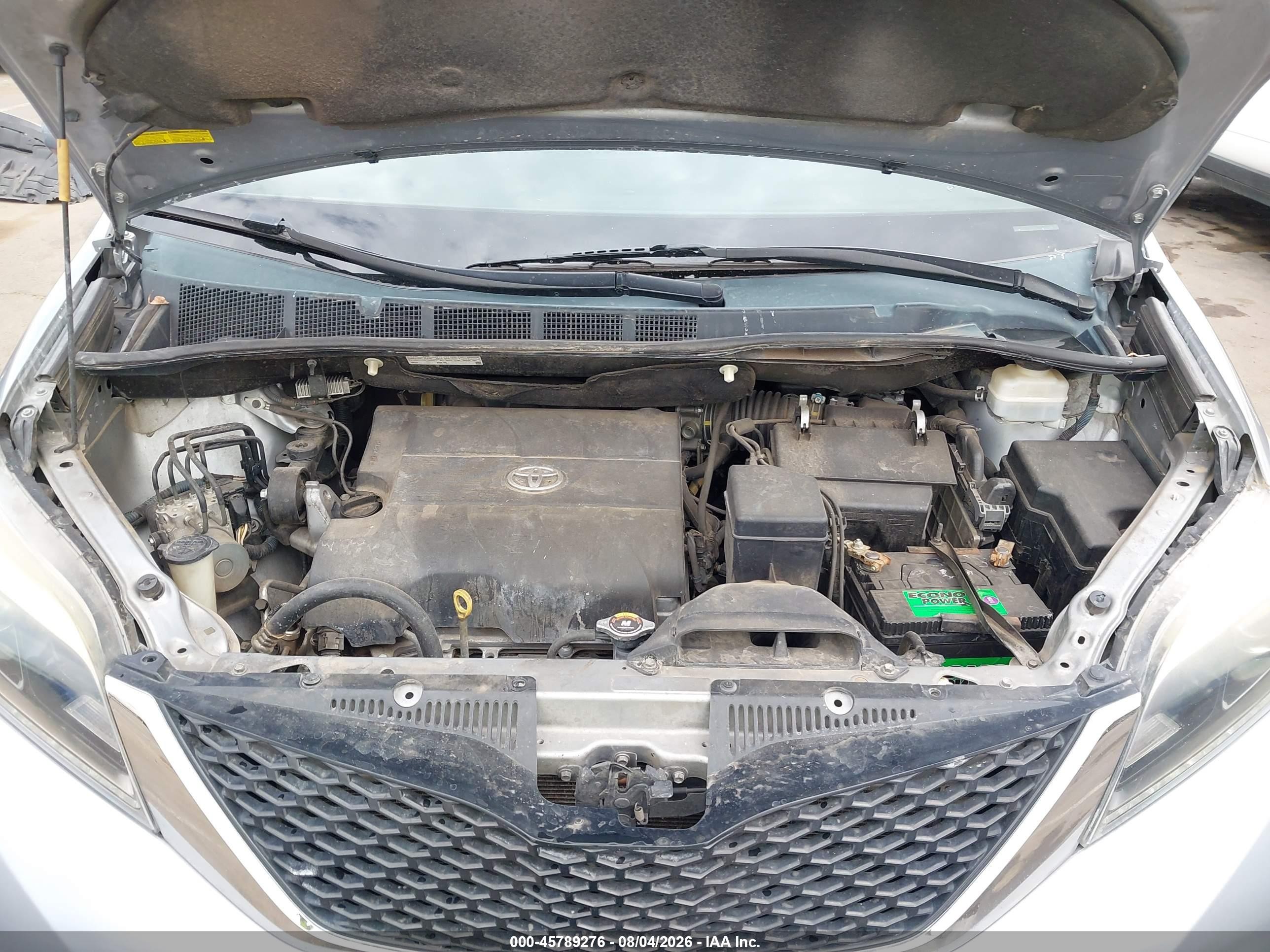 2015 Toyota Sienna Se Premium 8 Passenger Серебряный vin: 5TDXK3DC7FS528252