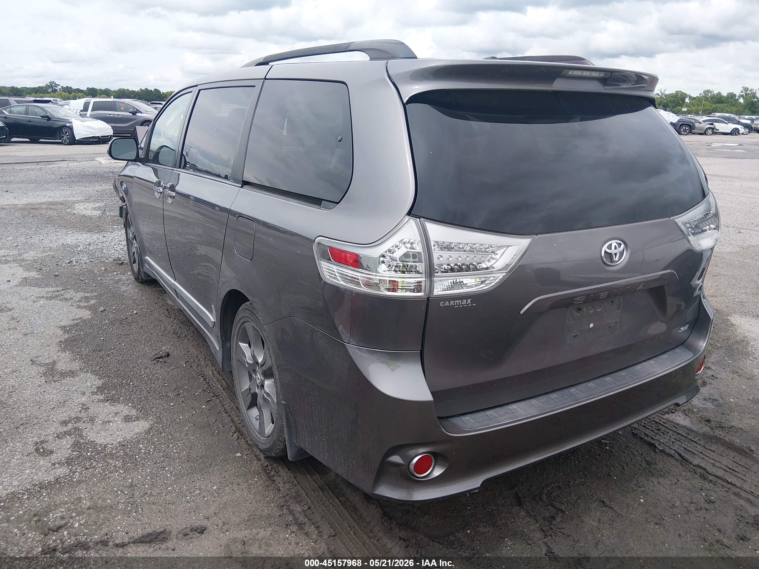 2016 Toyota Sienna Se Premium 8 Passenger Серый vin: 5TDXK3DC7GS712205