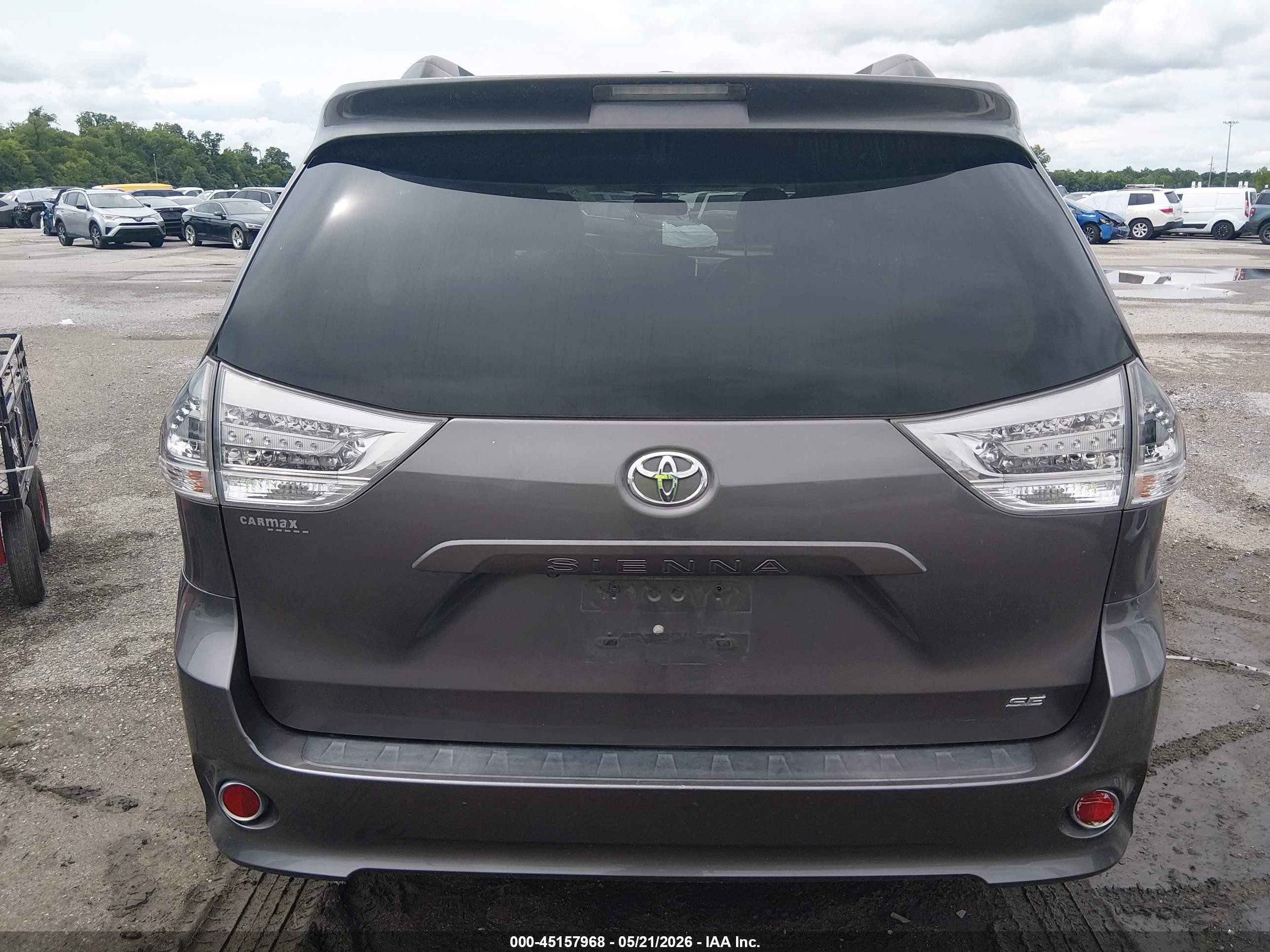 2016 Toyota Sienna Se Premium 8 Passenger Серый vin: 5TDXK3DC7GS712205