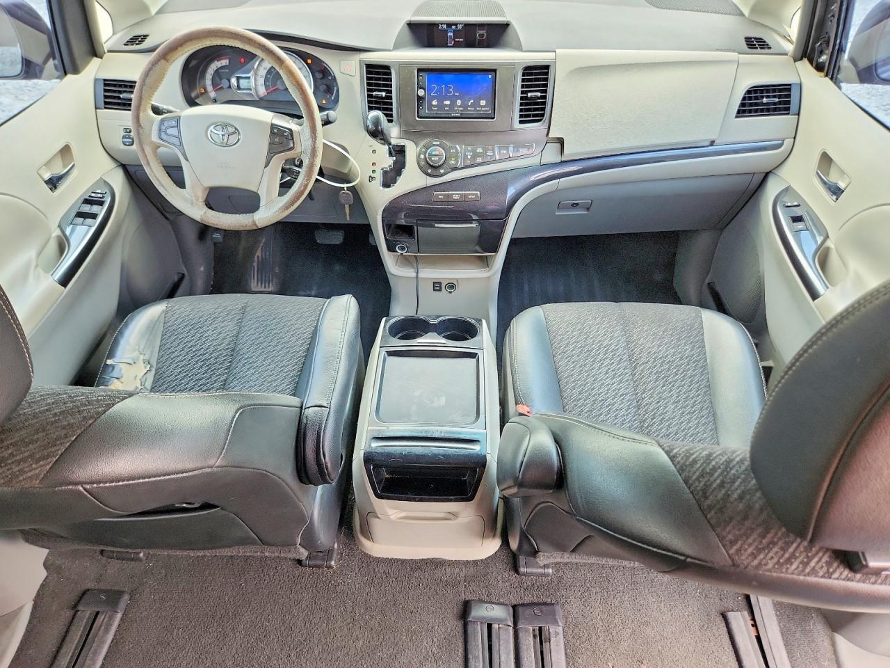 2011 Toyota Sienna Sport Gray vin: 5TDXK3DC8BS094885