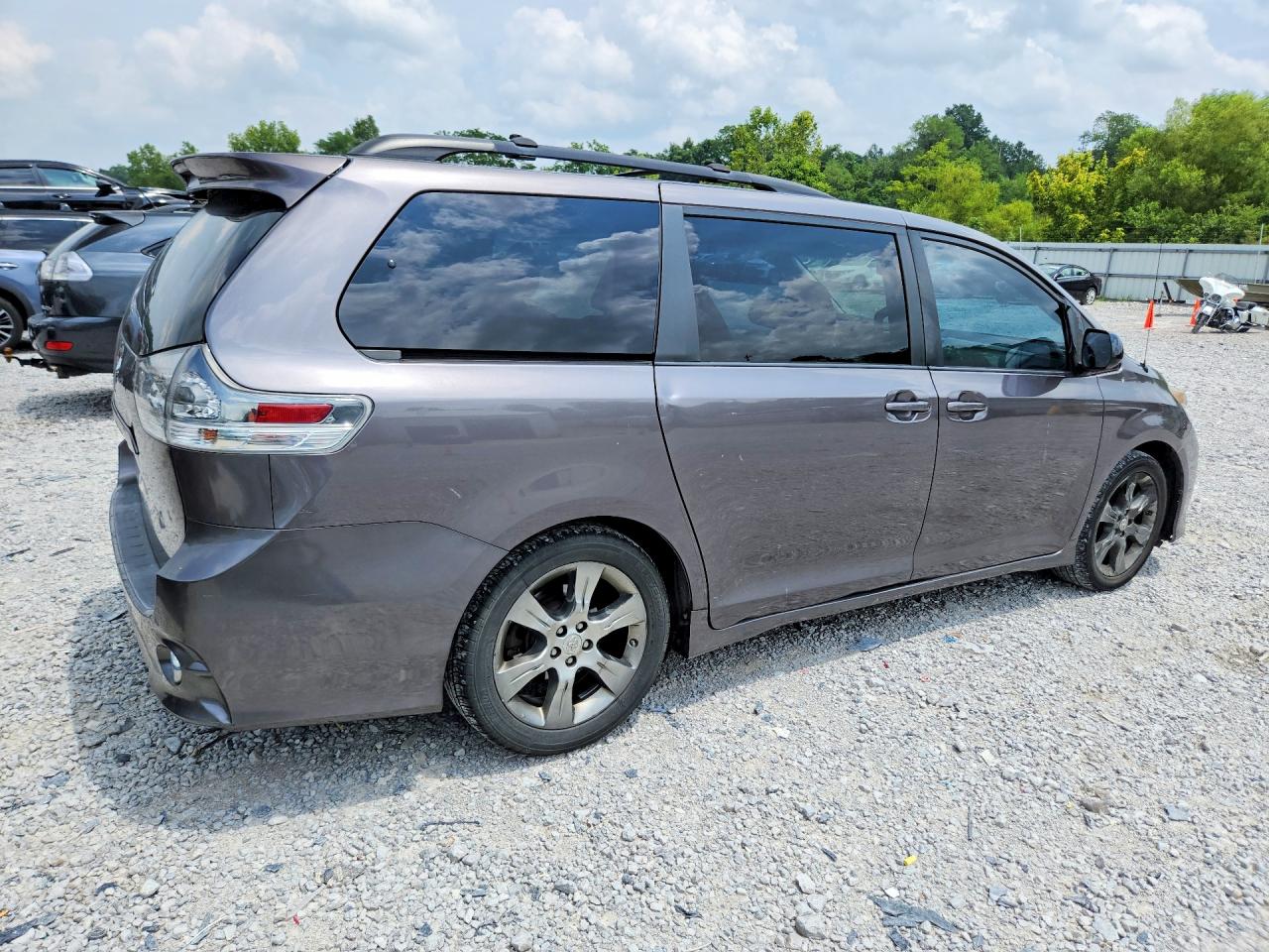 2011 Toyota Sienna Sport Gray vin: 5TDXK3DC8BS094885