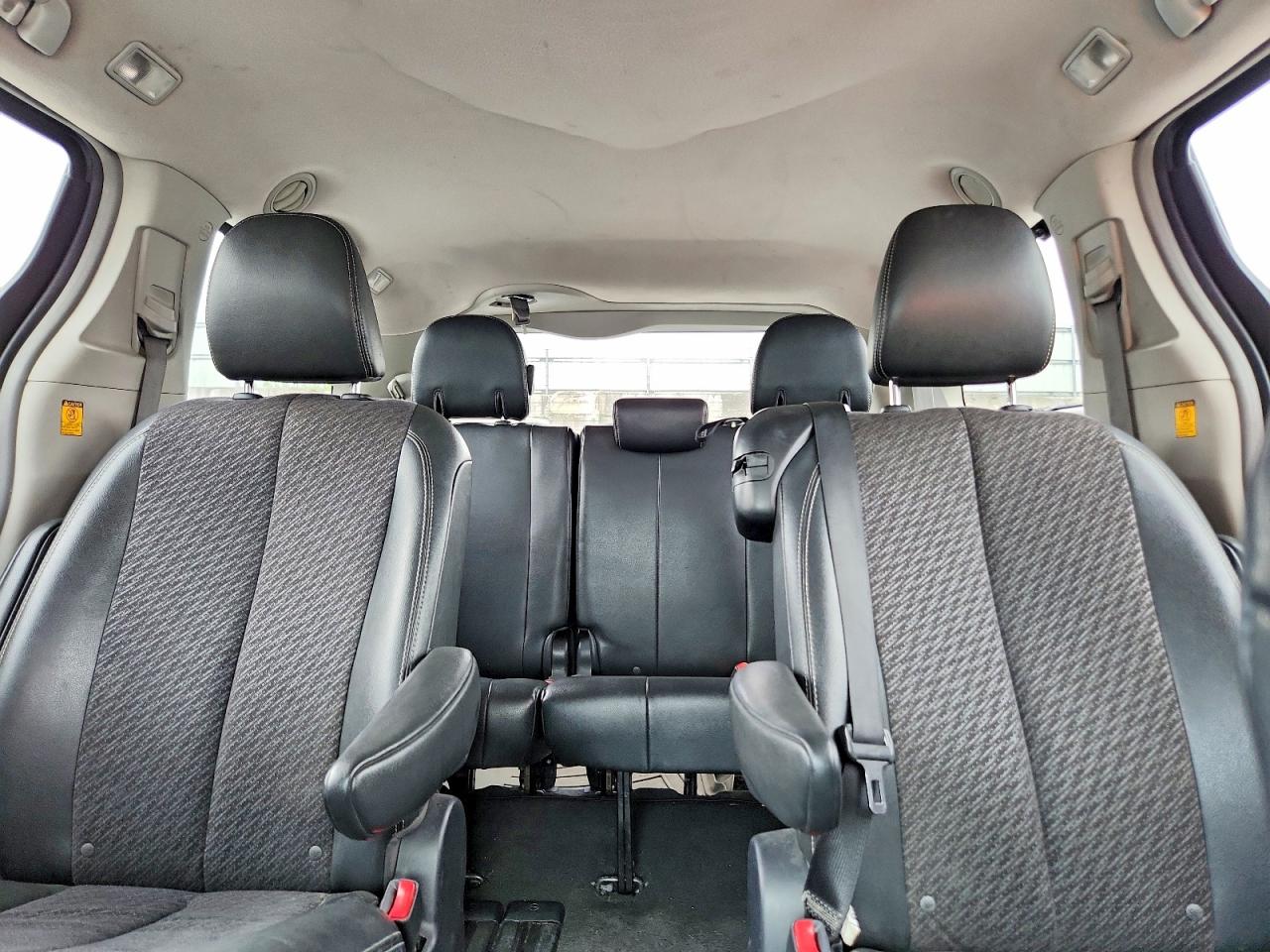 2011 Toyota Sienna Sport Gray vin: 5TDXK3DC8BS094885