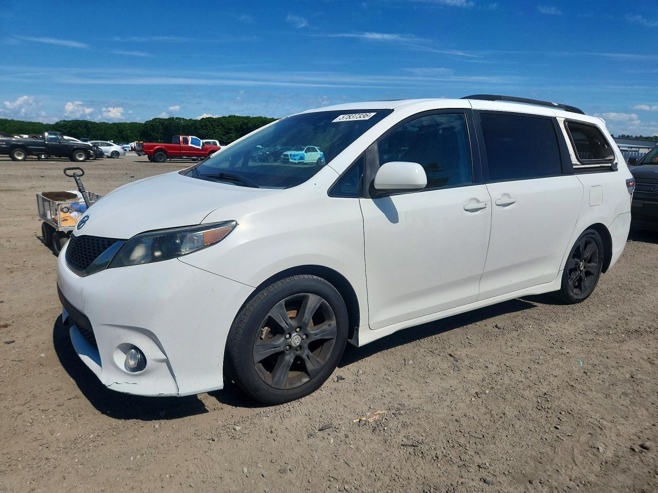 2011 Toyota Sienna Sport White vin: 5TDXK3DC8BS147052