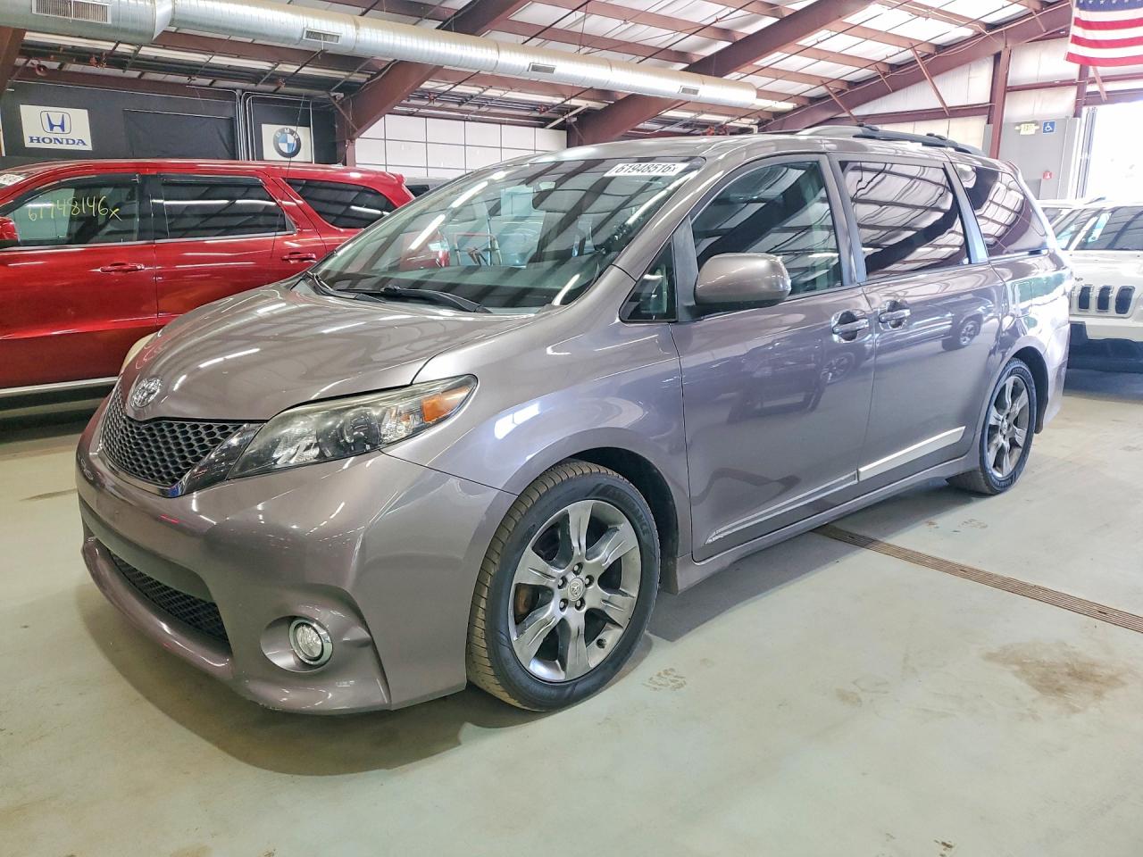 2012 Toyota Sienna Sport Gray vin: 5TDXK3DC8CS230689