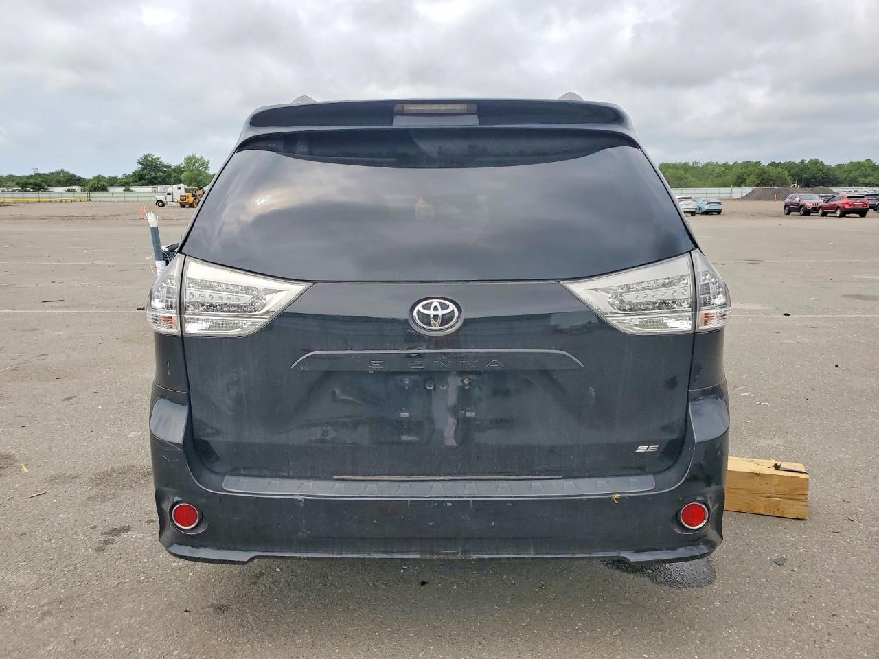 2012 Toyota Sienna Sport Black vin: 5TDXK3DC8CS232233
