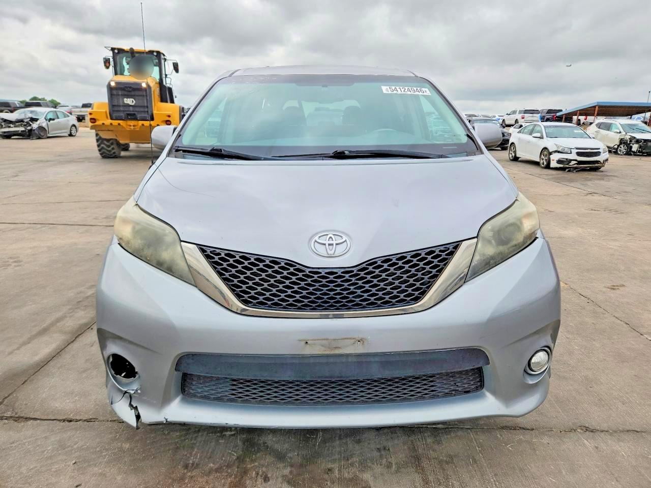 2012 Toyota Sienna Sport Silver vin: 5TDXK3DC8CS246889