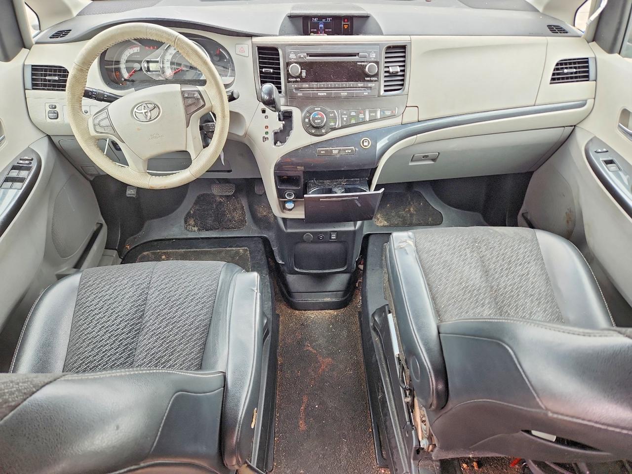 2012 Toyota Sienna Sport Silver vin: 5TDXK3DC8CS246889