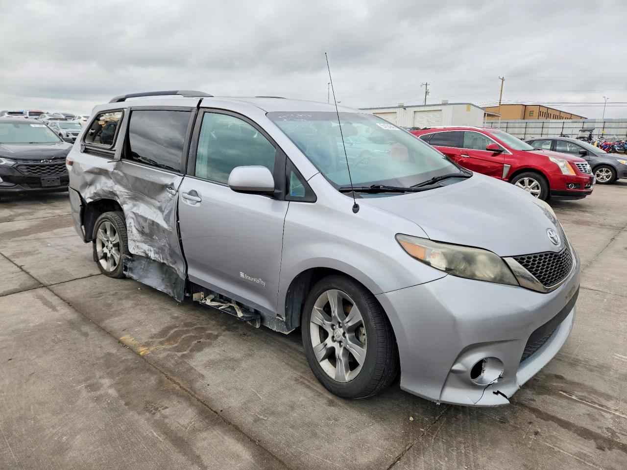 2012 Toyota Sienna Sport Silver vin: 5TDXK3DC8CS246889