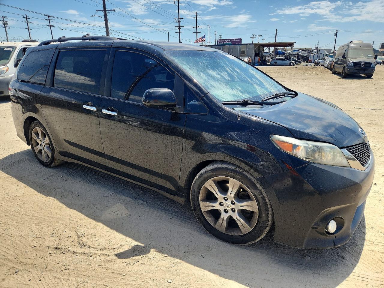 2013 Toyota Sienna Sport Black vin: 5TDXK3DC8DS313184