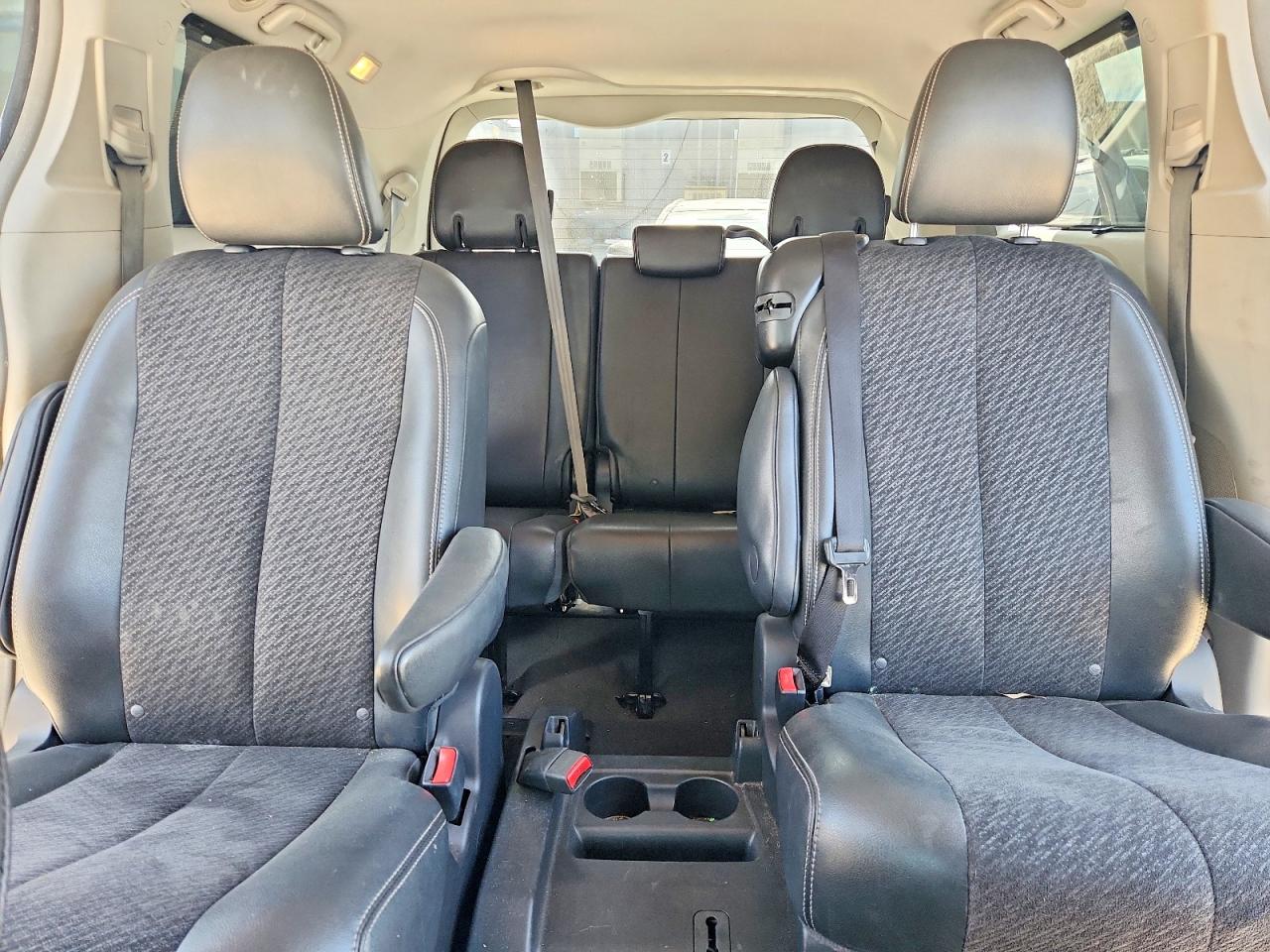 2013 Toyota Sienna Sport Black vin: 5TDXK3DC8DS313184