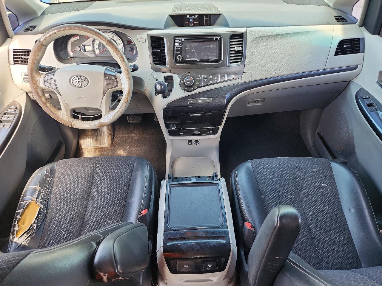 2013 Toyota Sienna Sport Black vin: 5TDXK3DC8DS313184