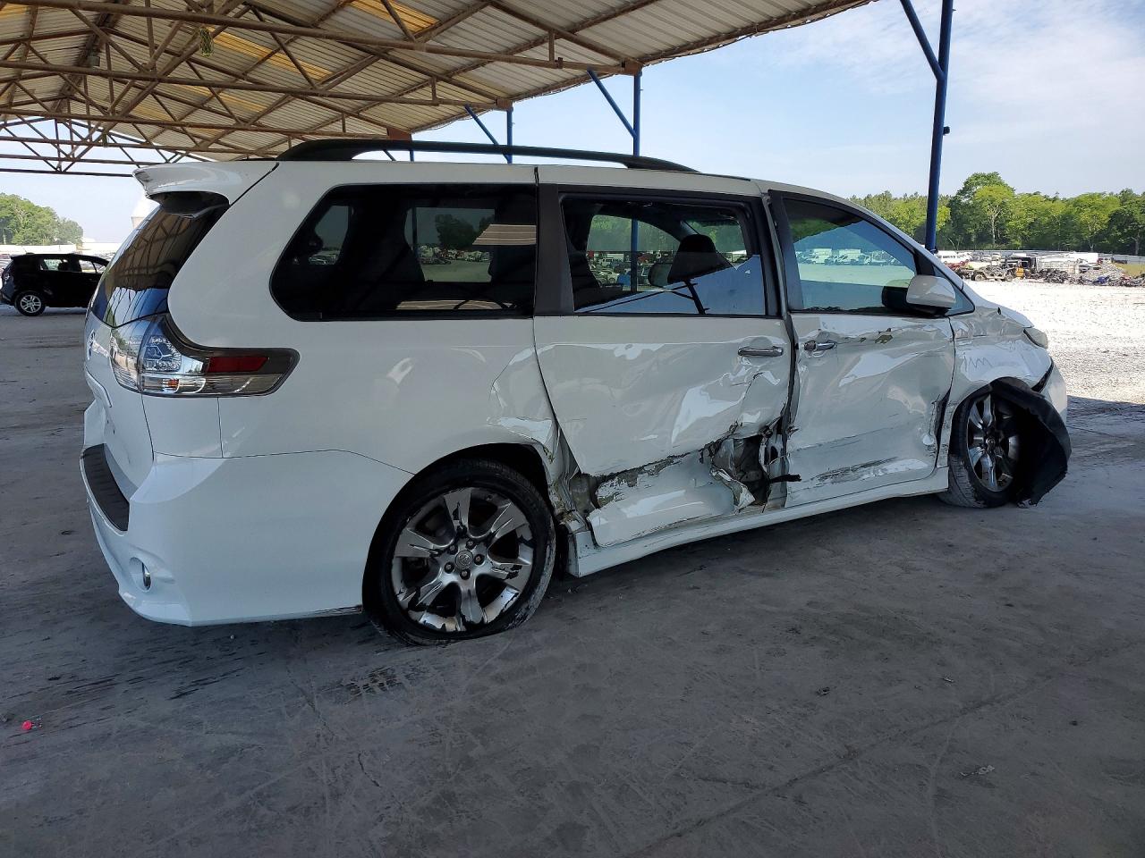 2013 Toyota Sienna Sport White vin: 5TDXK3DC8DS345245