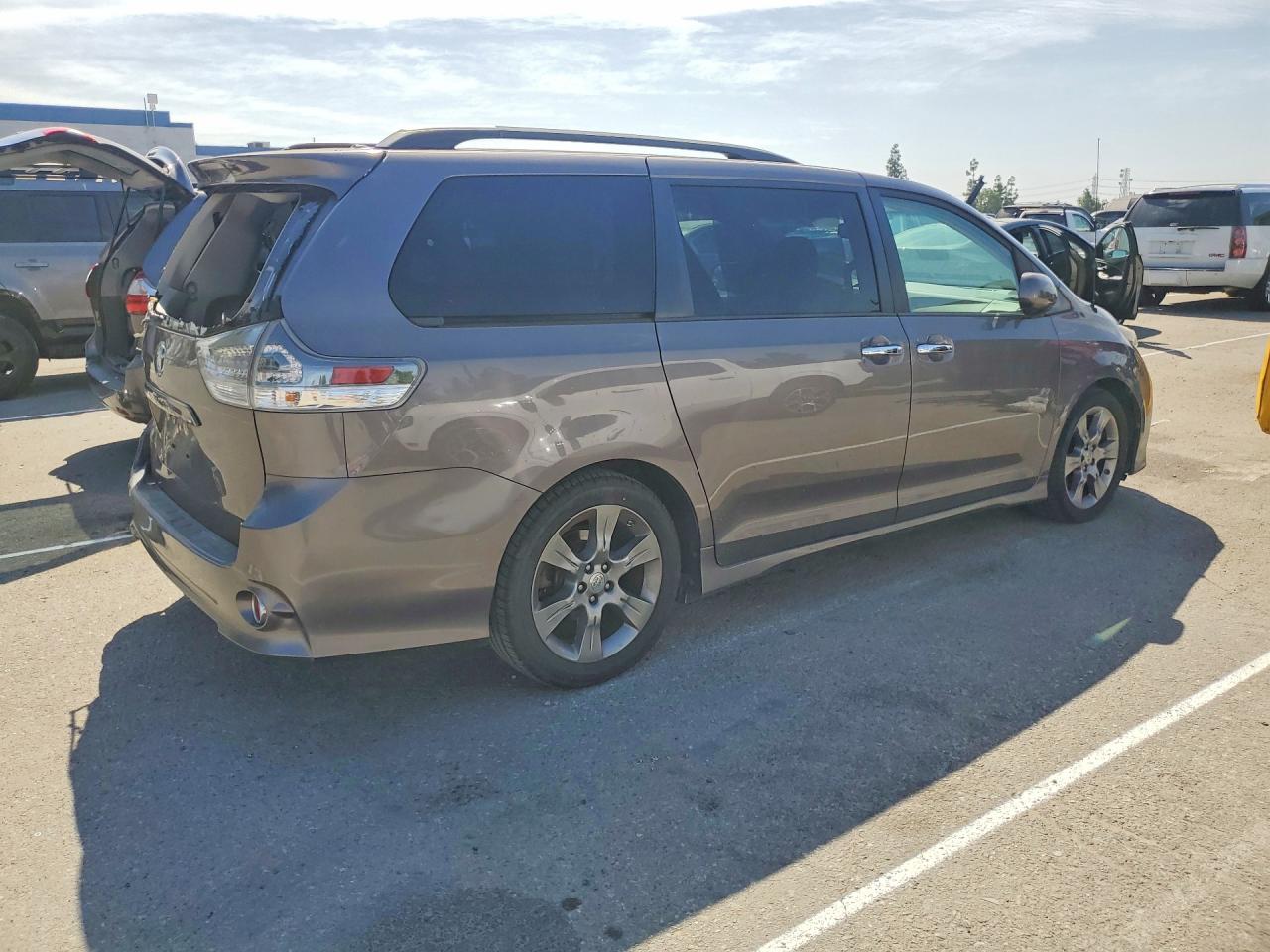 2014 Toyota Sienna Sport Gray vin: 5TDXK3DC8ES494305