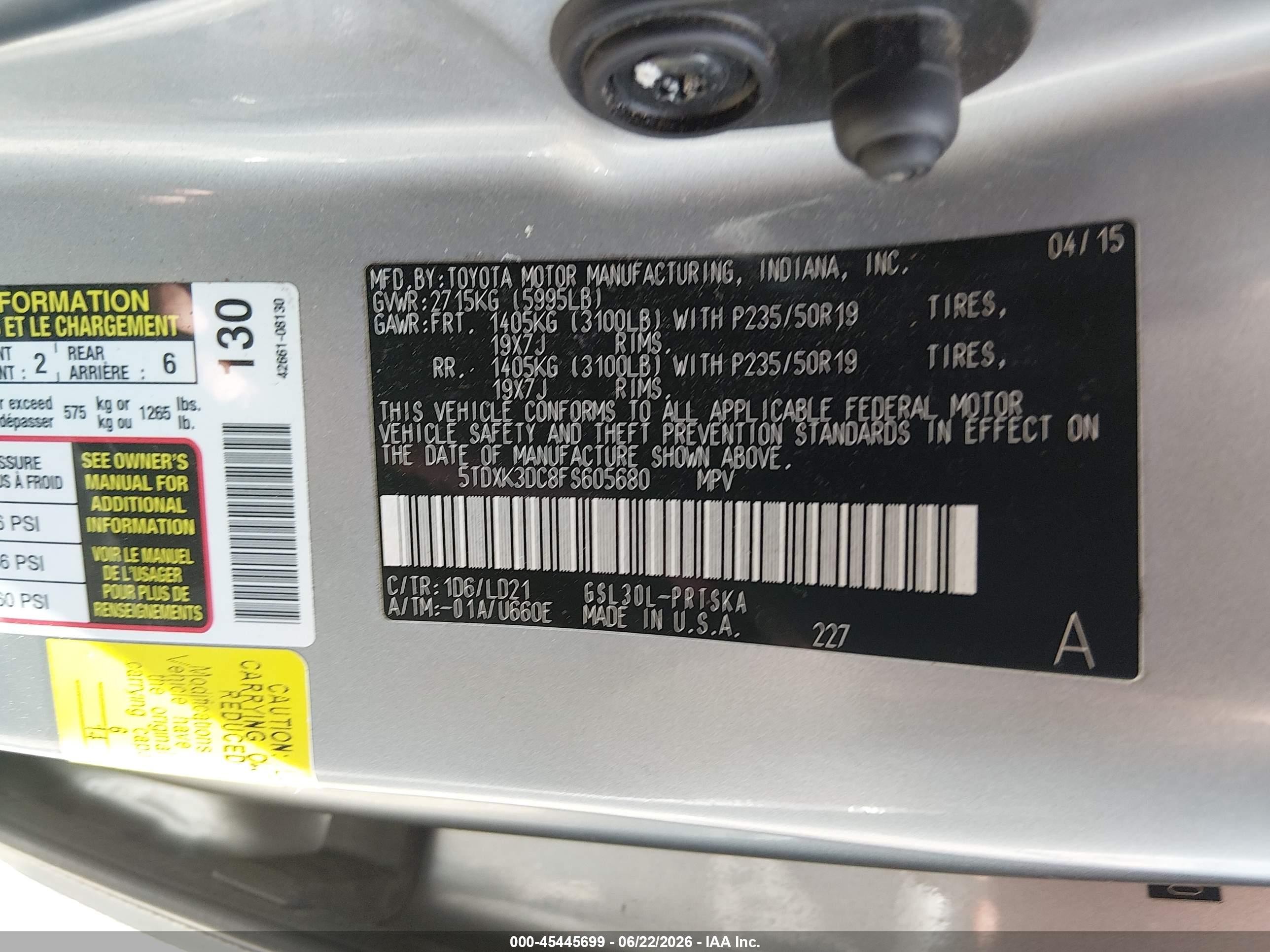2015 Toyota Sienna Se 8 Passenger Silver vin: 5TDXK3DC8FS605680