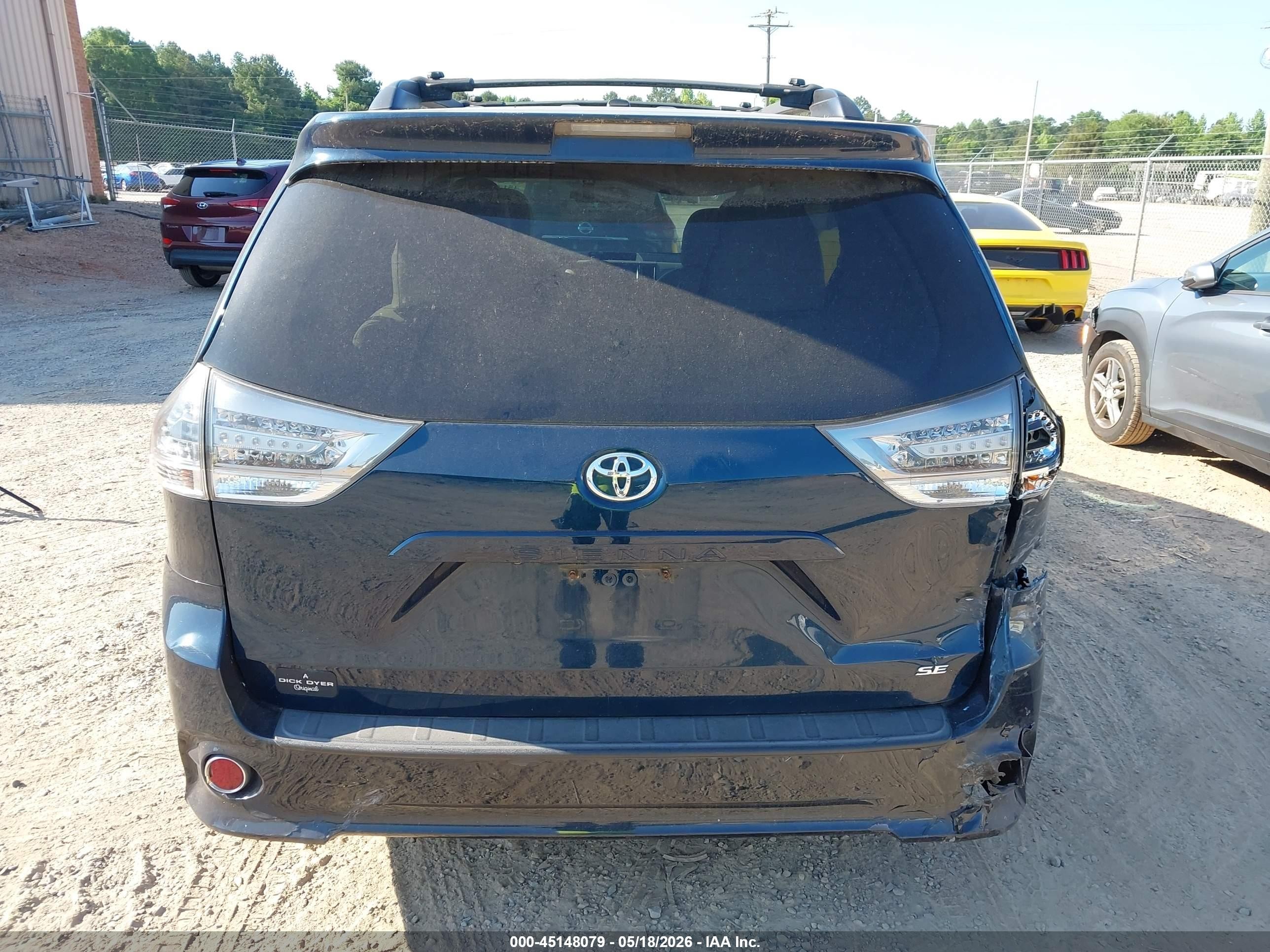 2011 Toyota Sienna Se Blue vin: 5TDXK3DC9BS036039