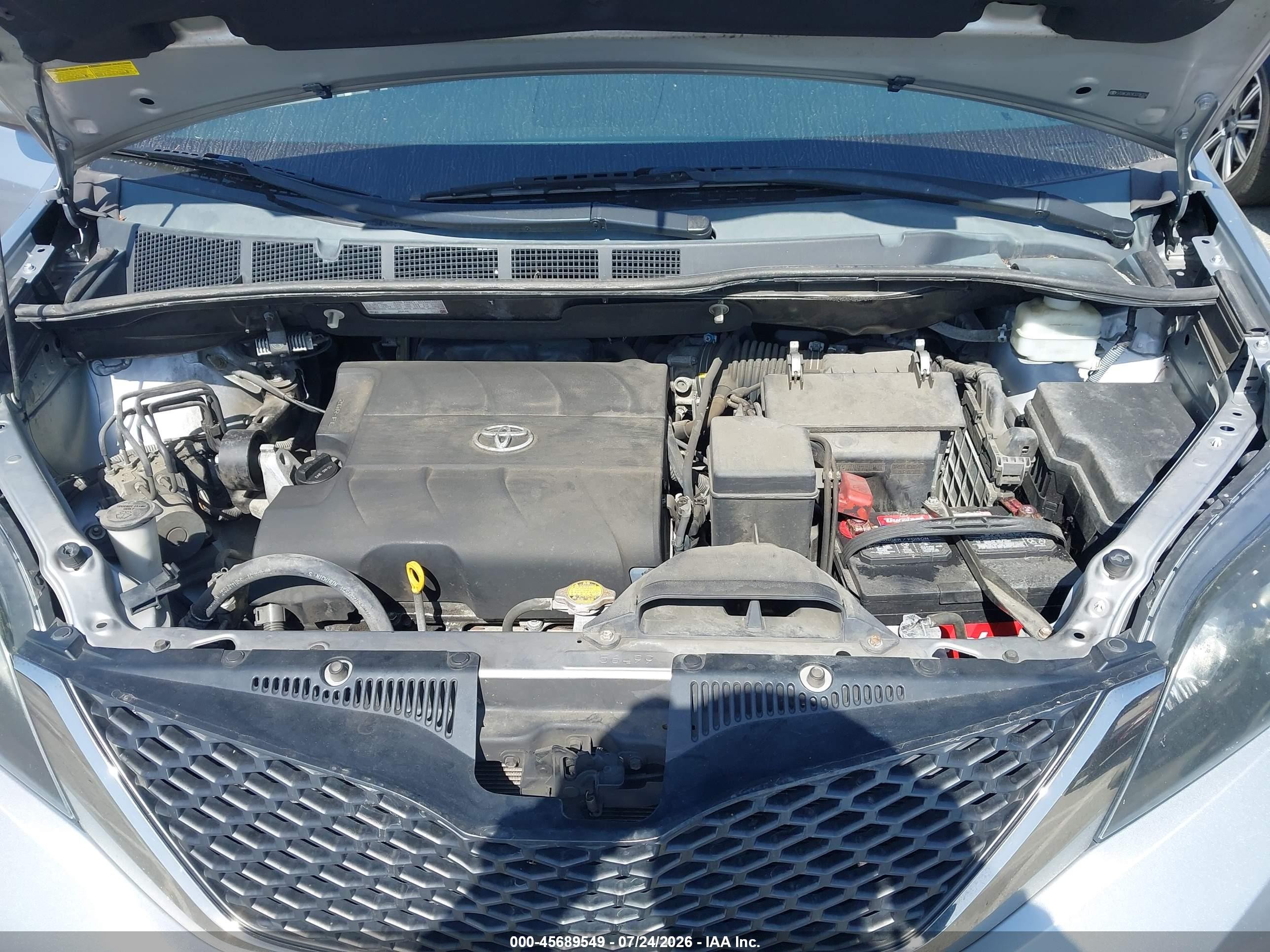 2012 Toyota Sienna Se 8 Passenger Серебряный vin: 5TDXK3DC9CS236324