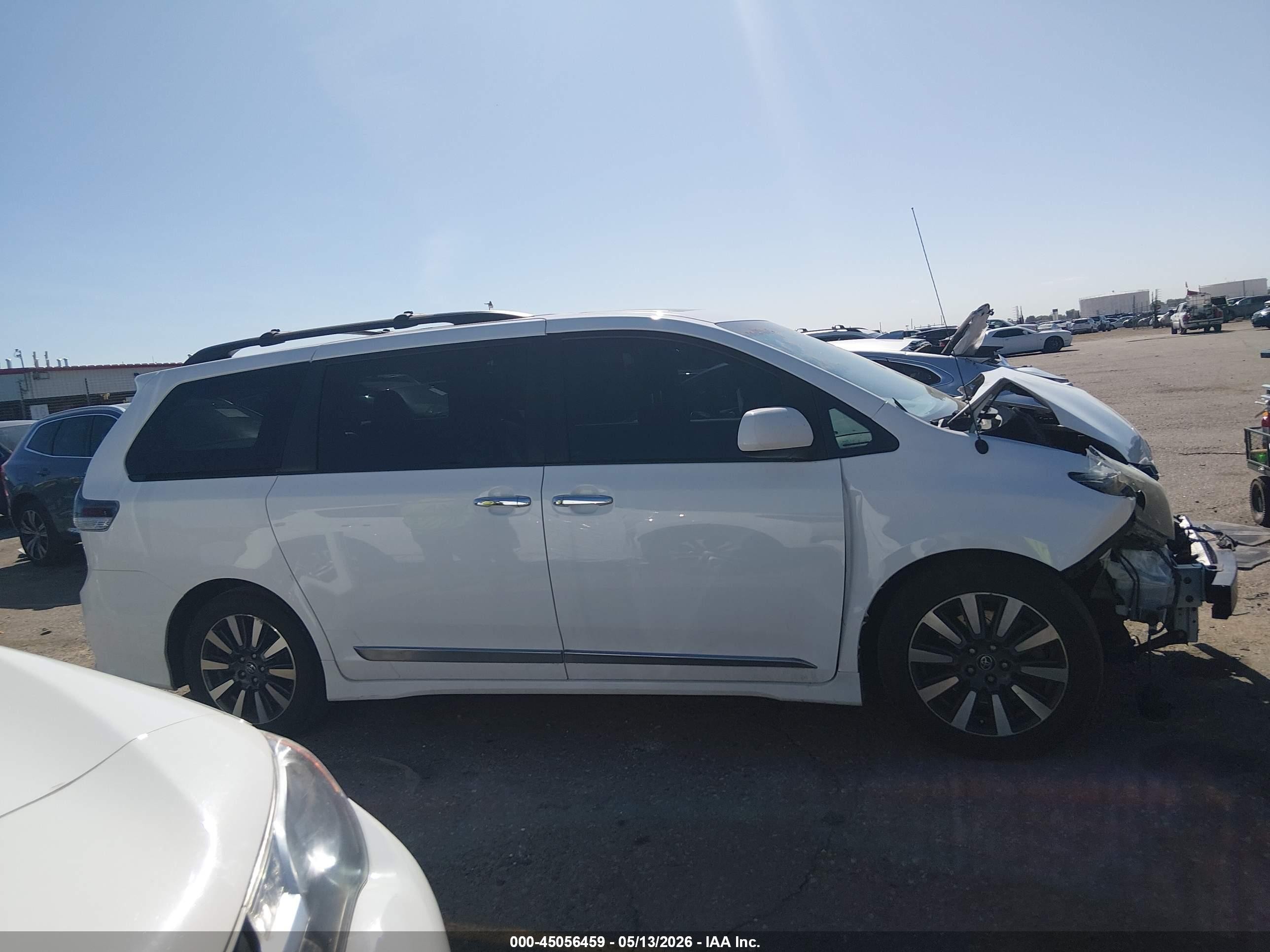 2013 Toyota Sienna Se 8 Passenger Белый vin: 5TDXK3DC9DS318801