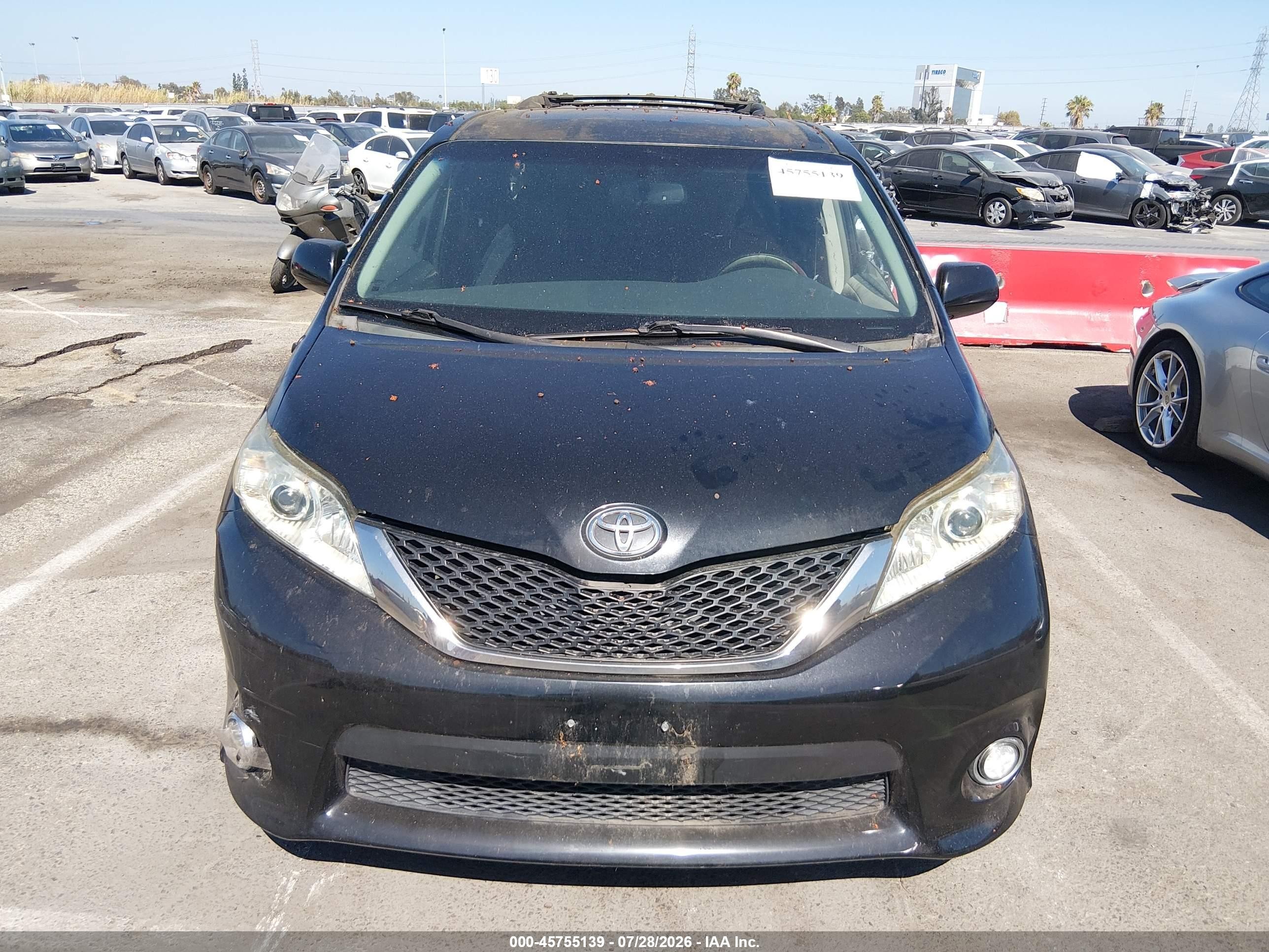 2013 Toyota Sienna Se 8 Passenger Черный vin: 5TDXK3DC9DS390243