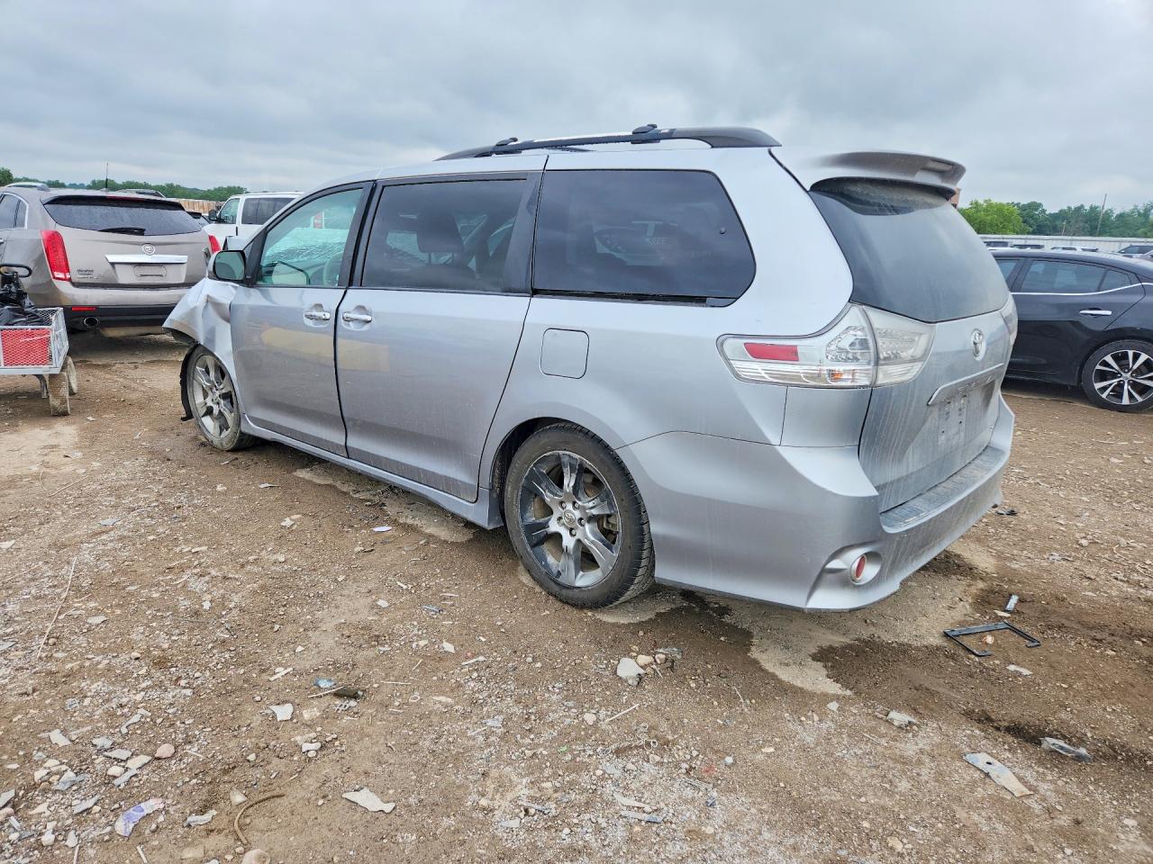 2013 Toyota Sienna Sport Silver vin: 5TDXK3DC9DS399024