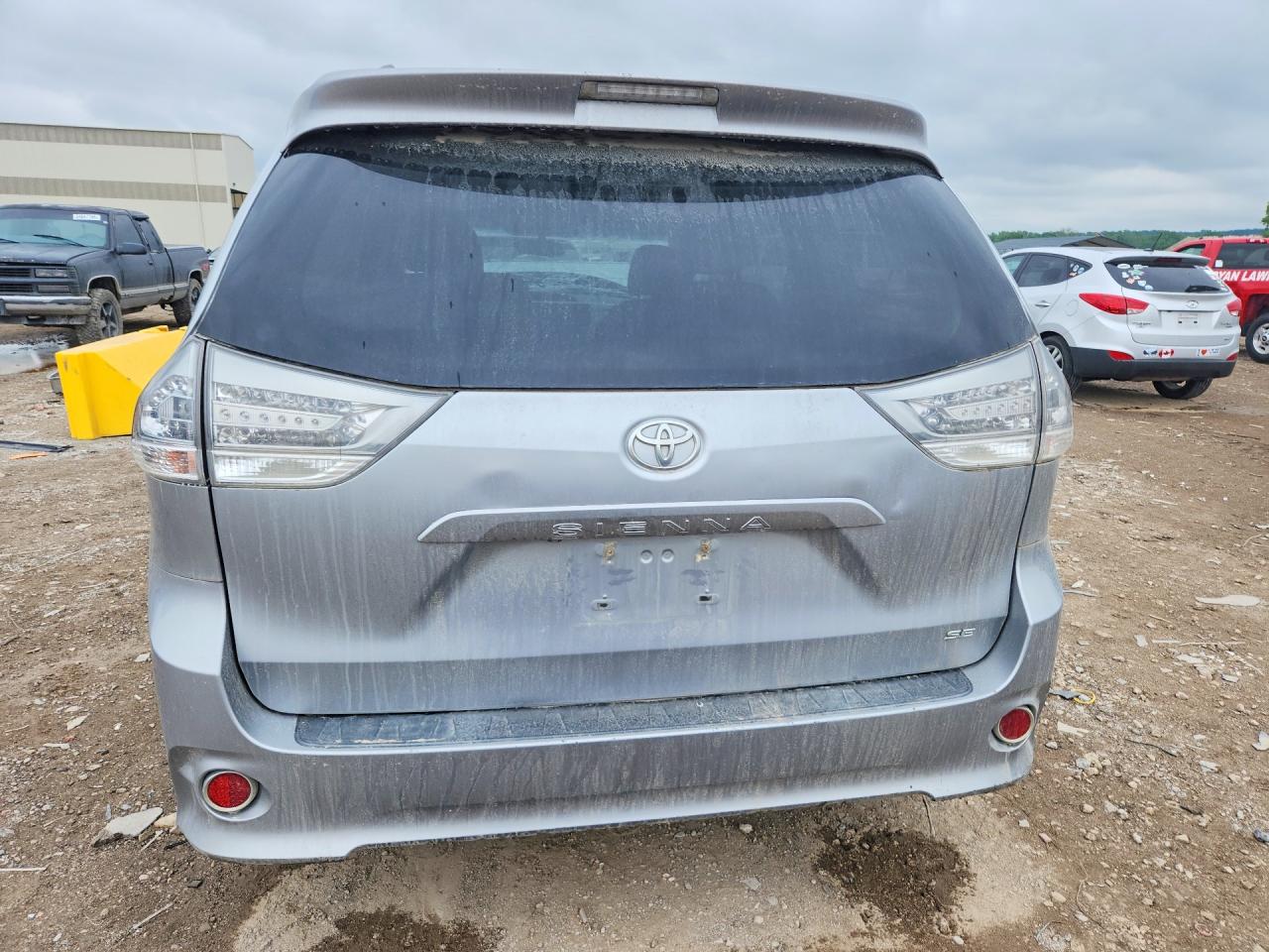2013 Toyota Sienna Sport Silver vin: 5TDXK3DC9DS399024