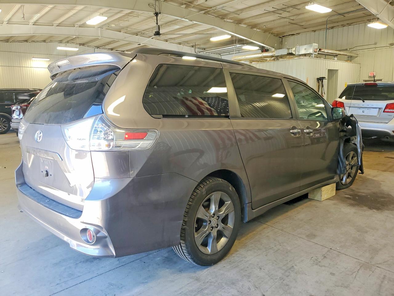 2014 Toyota Sienna Sport Gray vin: 5TDXK3DC9ES466674