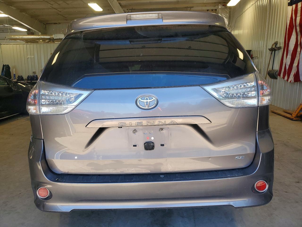 2014 Toyota Sienna Sport Gray vin: 5TDXK3DC9ES466674
