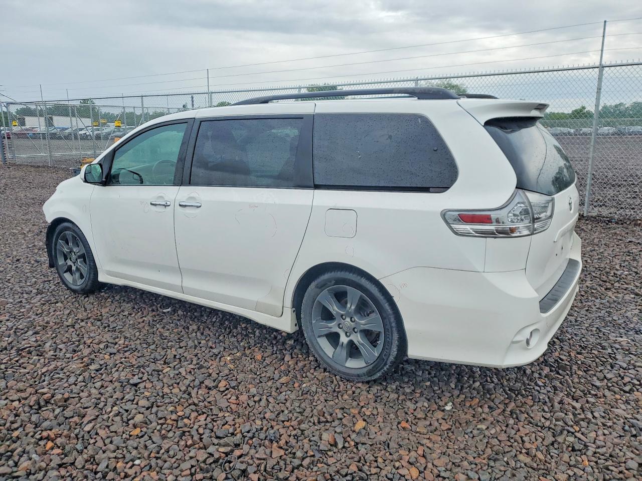 2015 Toyota Sienna Sport White vin: 5TDXK3DC9FS637022