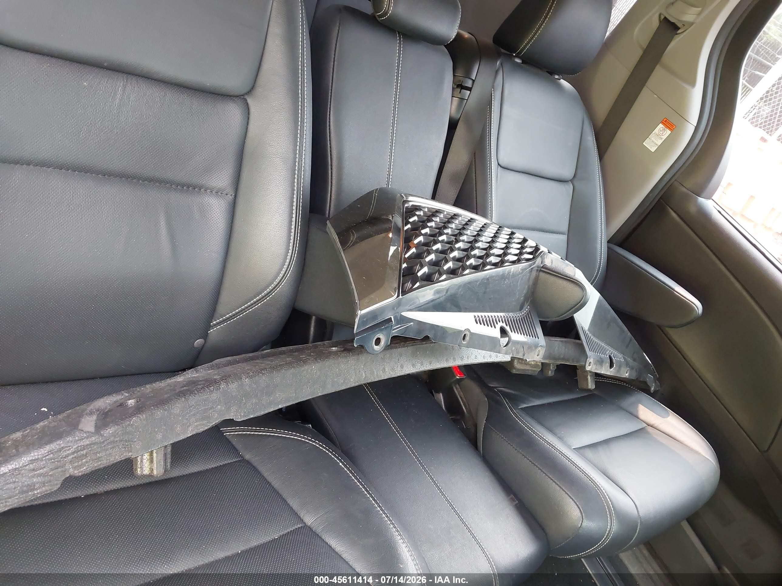 2015 Toyota Sienna Se Premium 8 Passenger White vin: 5TDXK3DC9FS663989