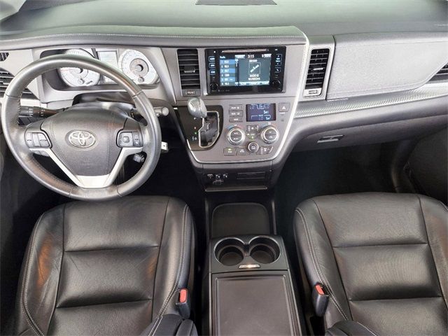 2016 Toyota Sienna Se Gray vin: 5TDXK3DC9GS752950