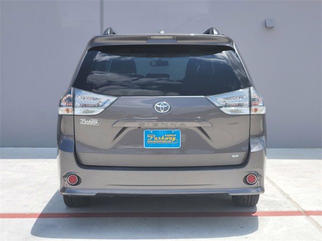 2016 Toyota Sienna Se Gray vin: 5TDXK3DC9GS752950