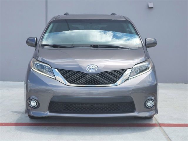 2016 Toyota Sienna Se Gray vin: 5TDXK3DC9GS752950